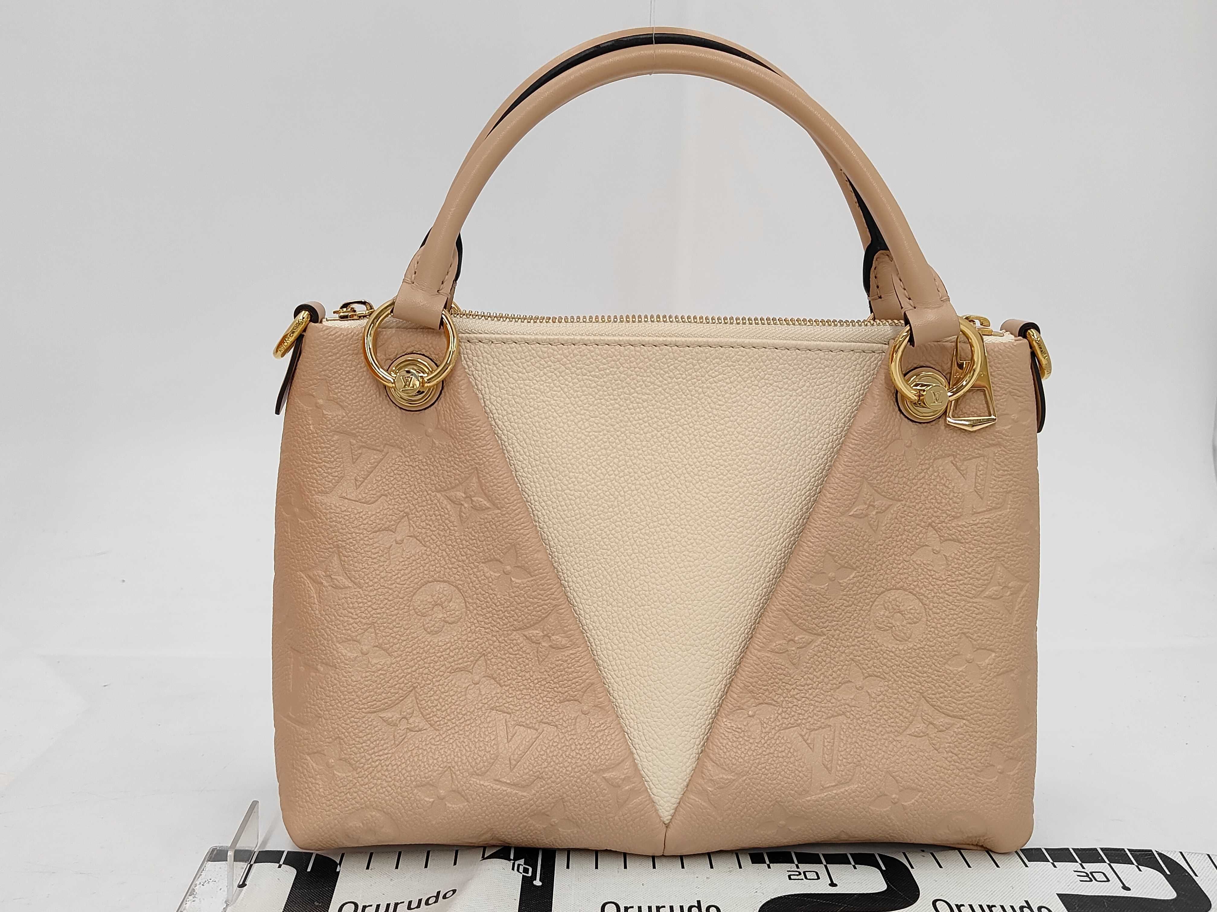 Monogram V Tote M44455 Handbag — view 2