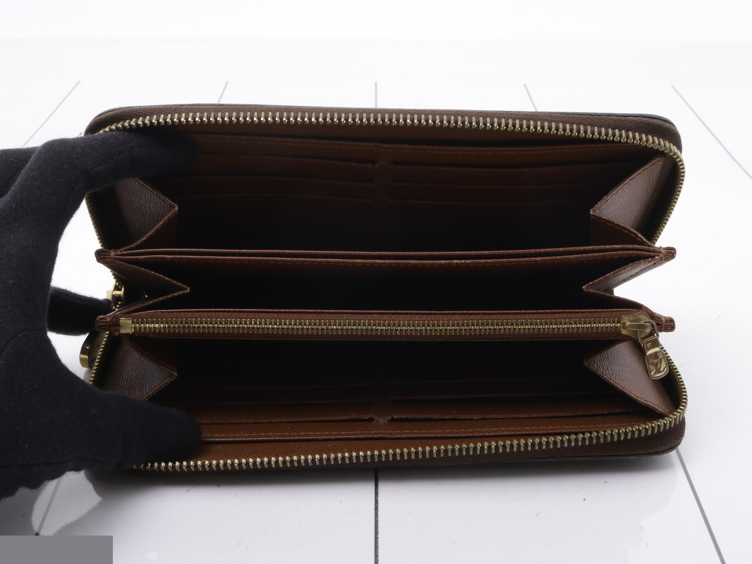 Zippy Wallet — view 4