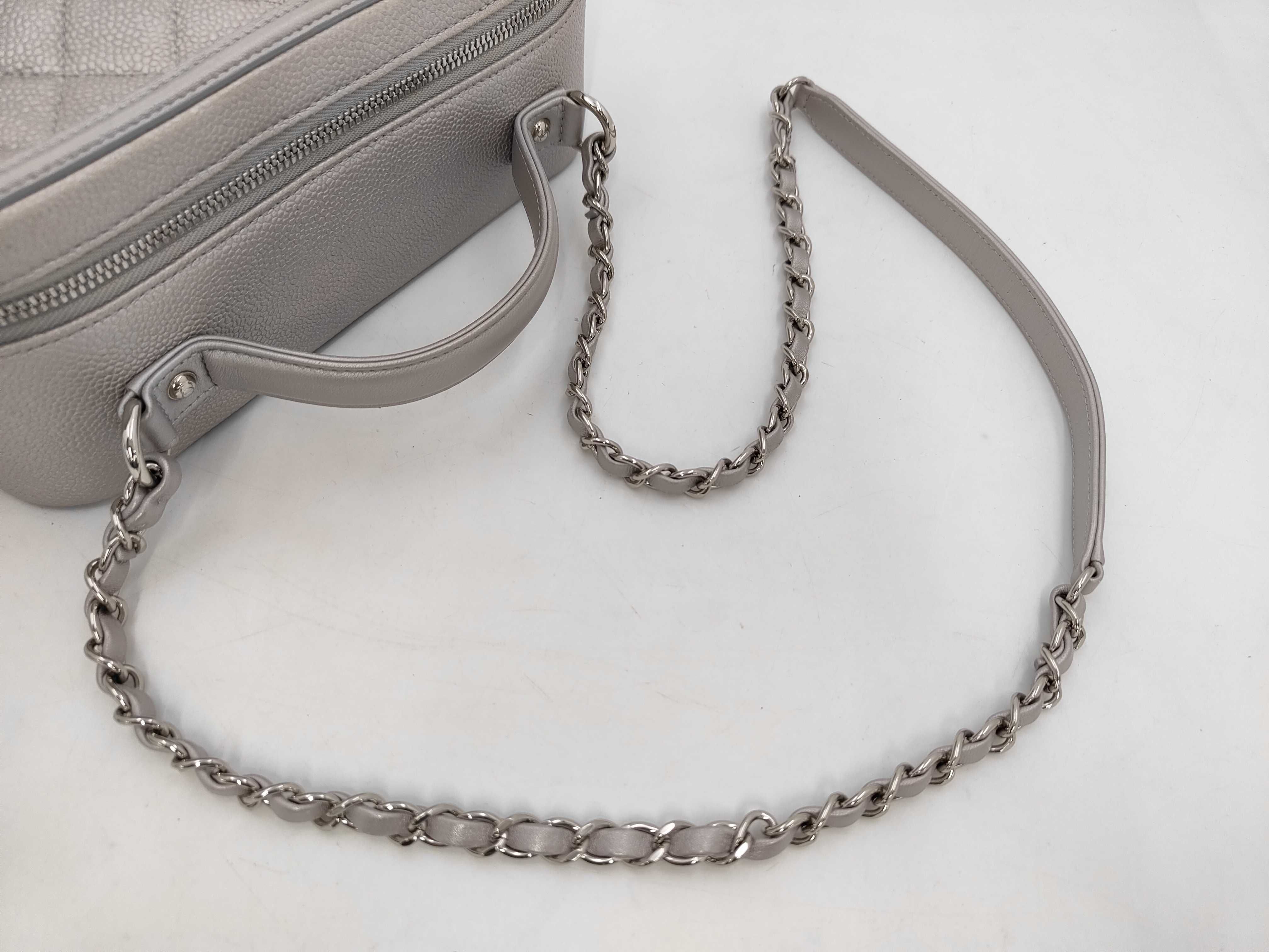 CC Filigree Caviar Skin 2-Way Shoulder Bag — view 5