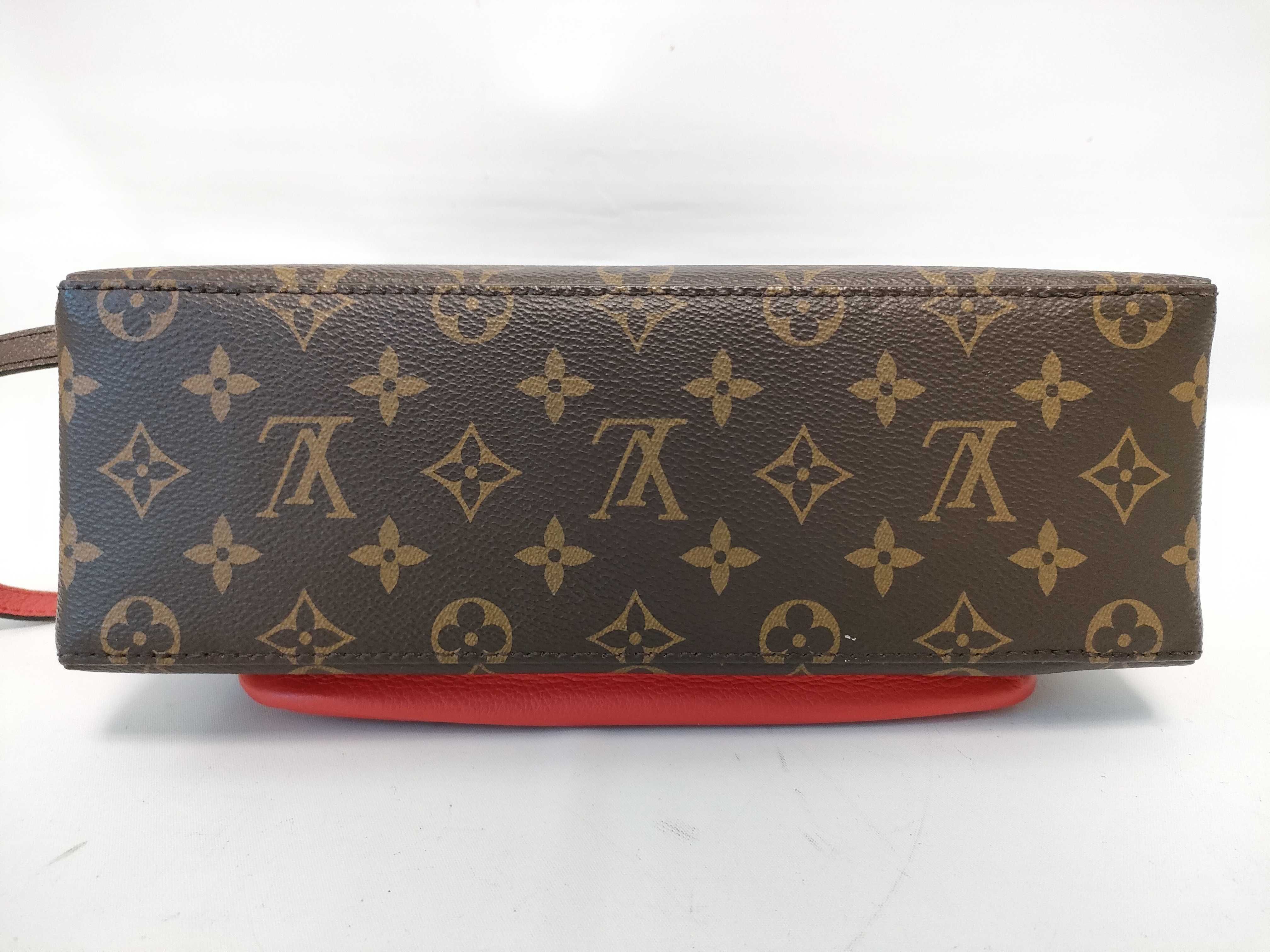 Monogram Louis Vuitton Monogram Shoulder Bag — view 3