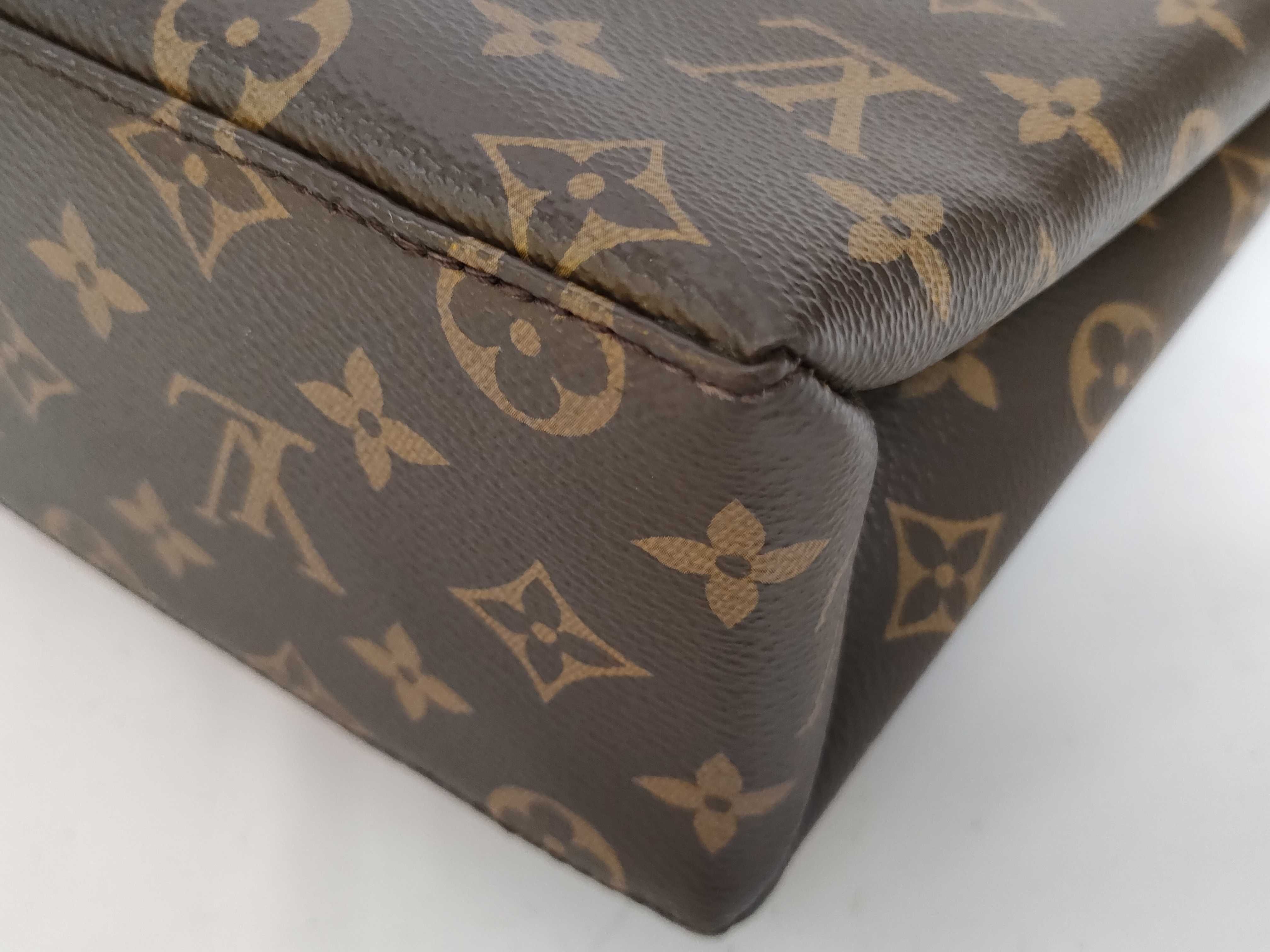Monogram Louis Vuitton Monogram Shoulder Bag — view 4