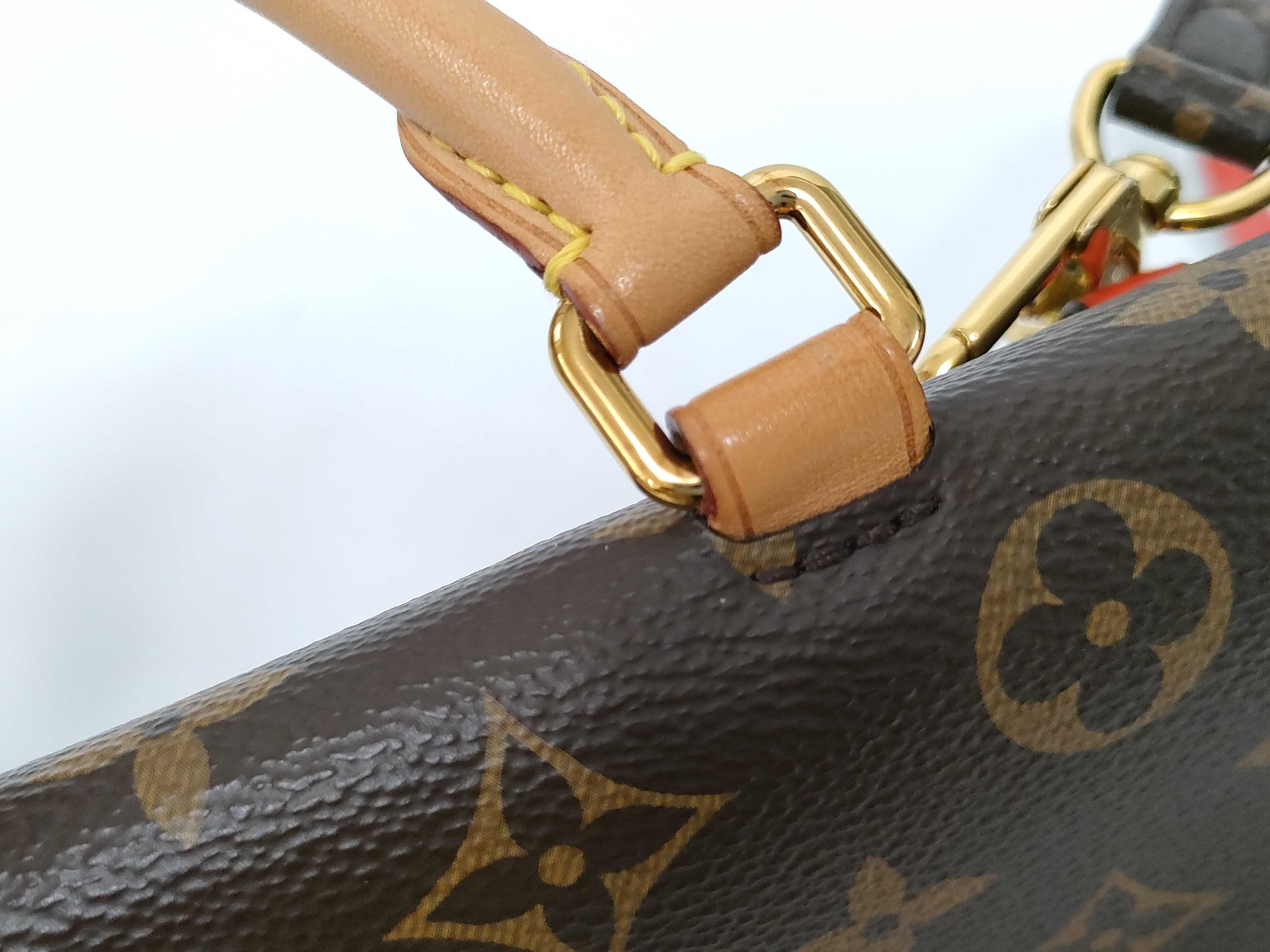Monogram Louis Vuitton Monogram Shoulder Bag — view 7