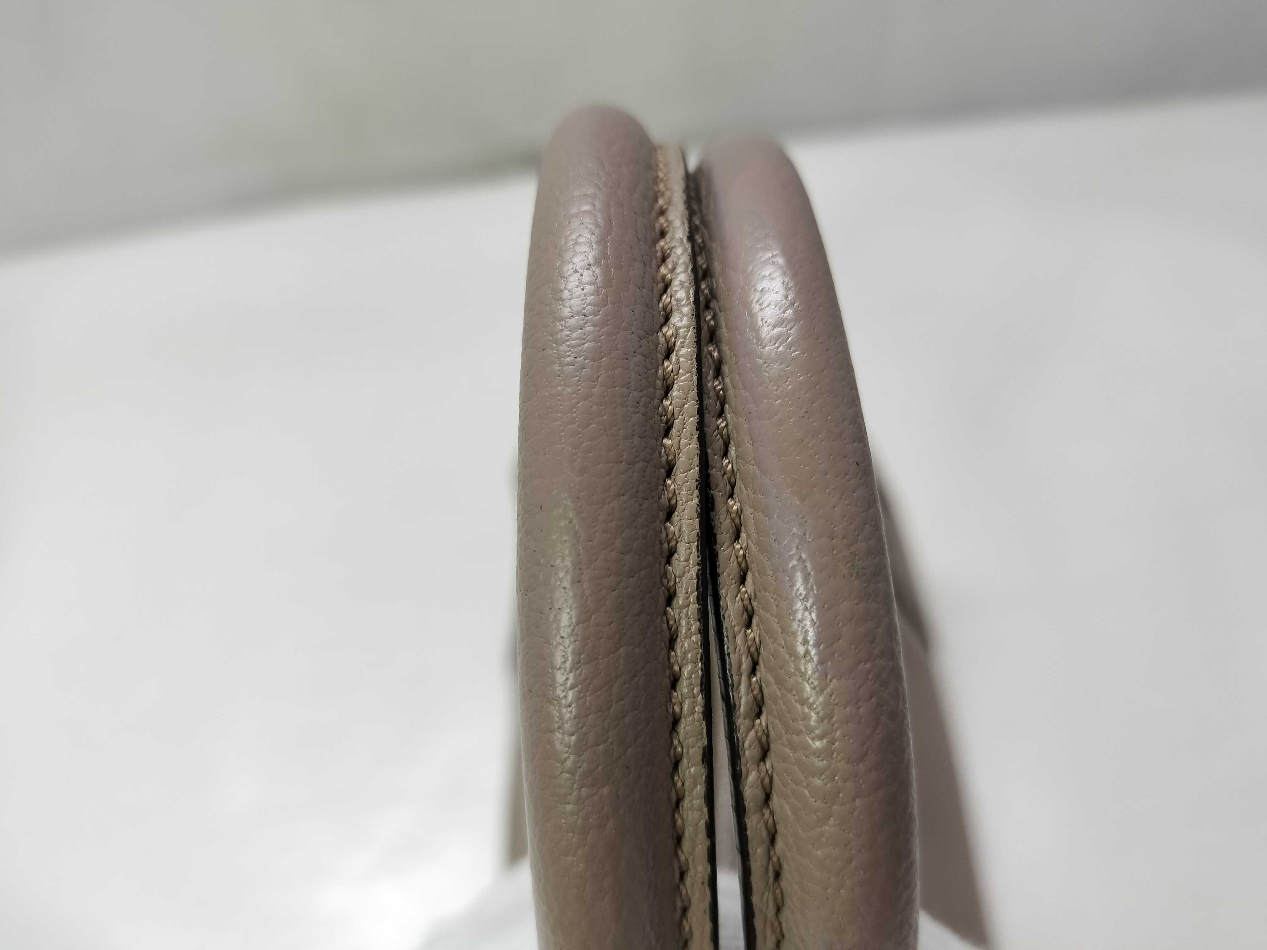 handbag — view 4