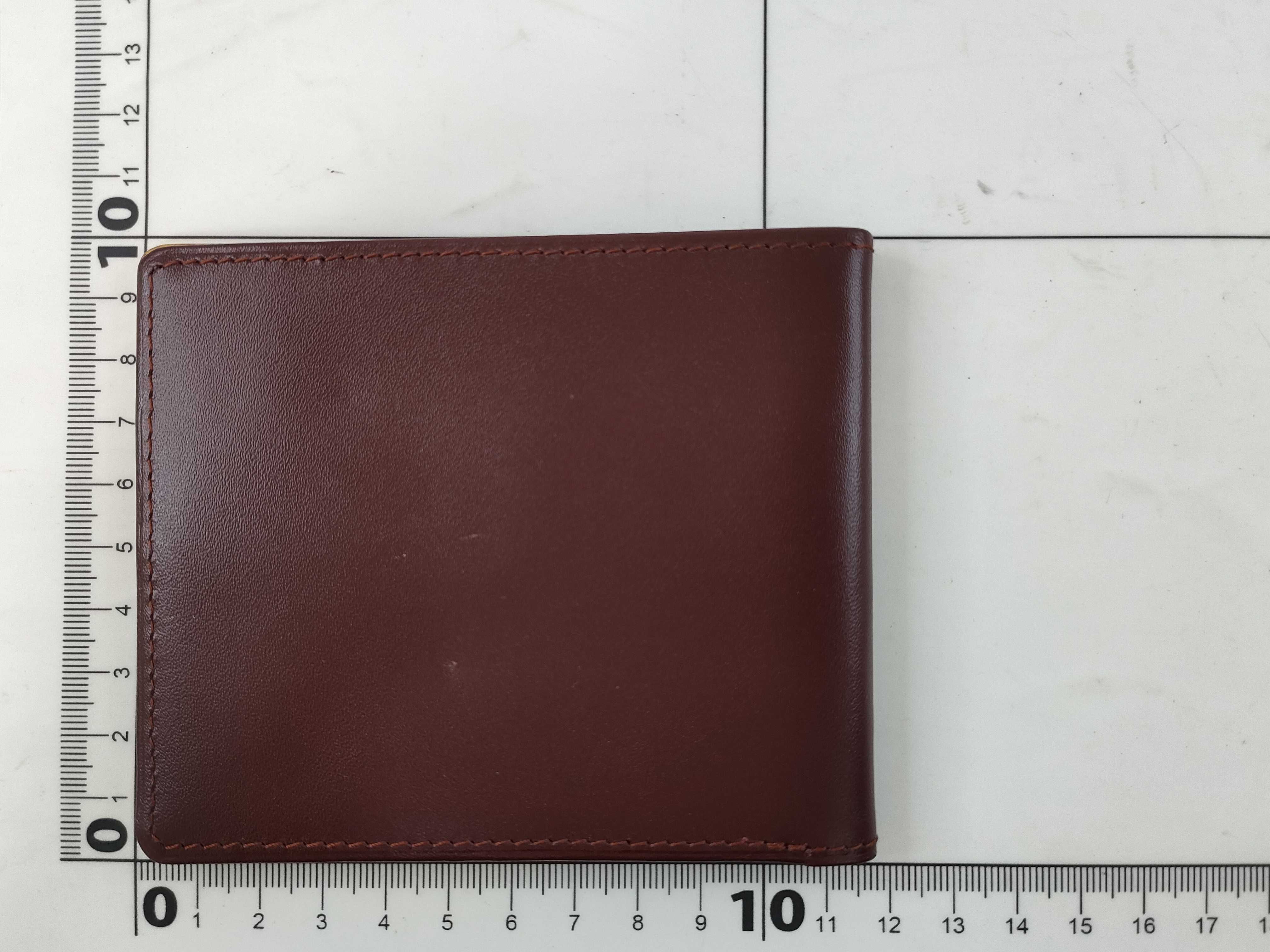 Must line wallet — view 2