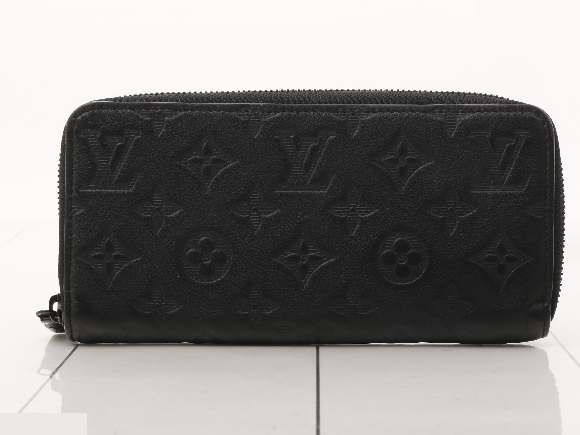 Zippy Wallet Horizontal Monogram Shadow