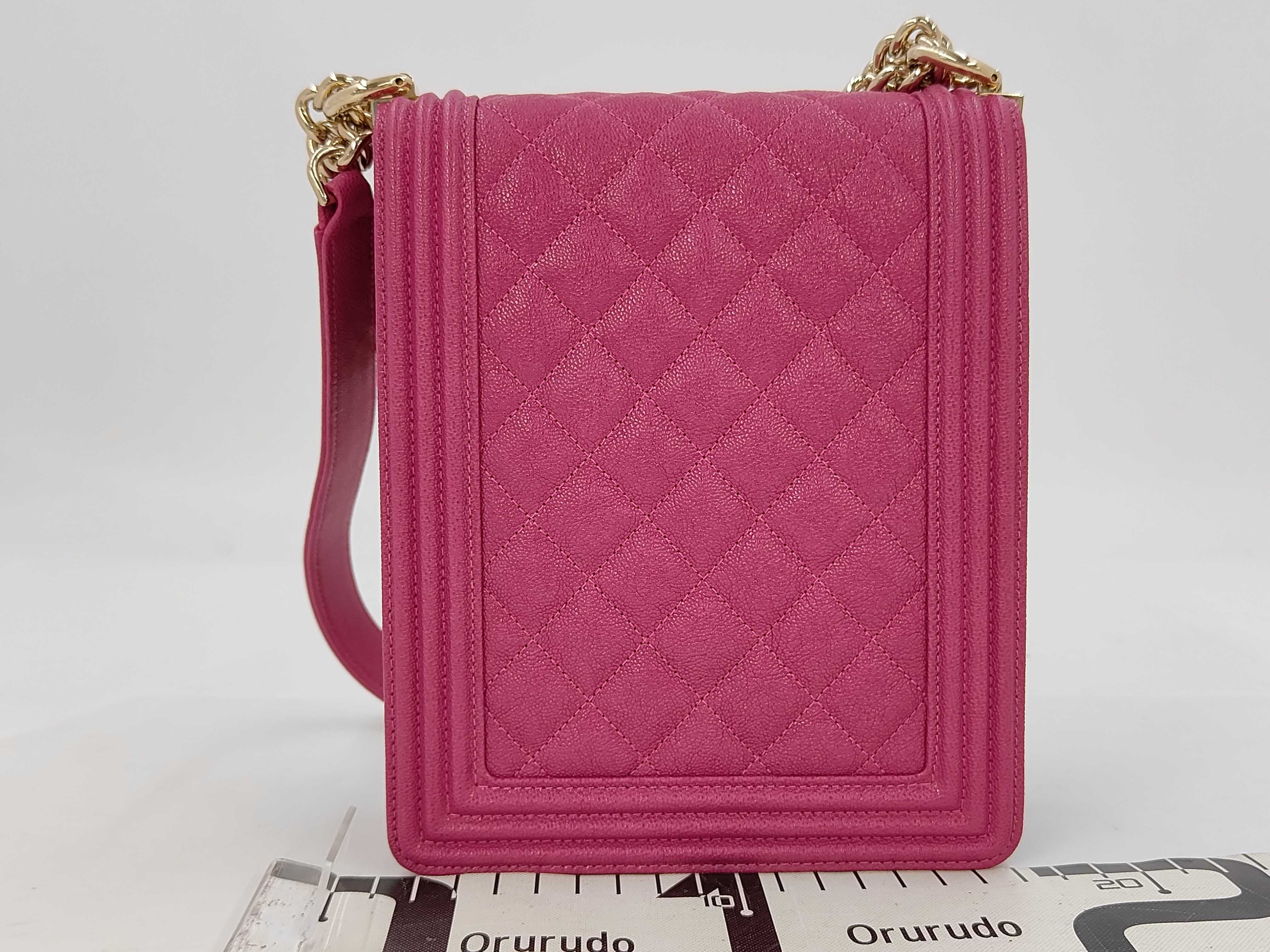 Boy Chanel Cavitation Leather Pink Shoulder Bag — view 2