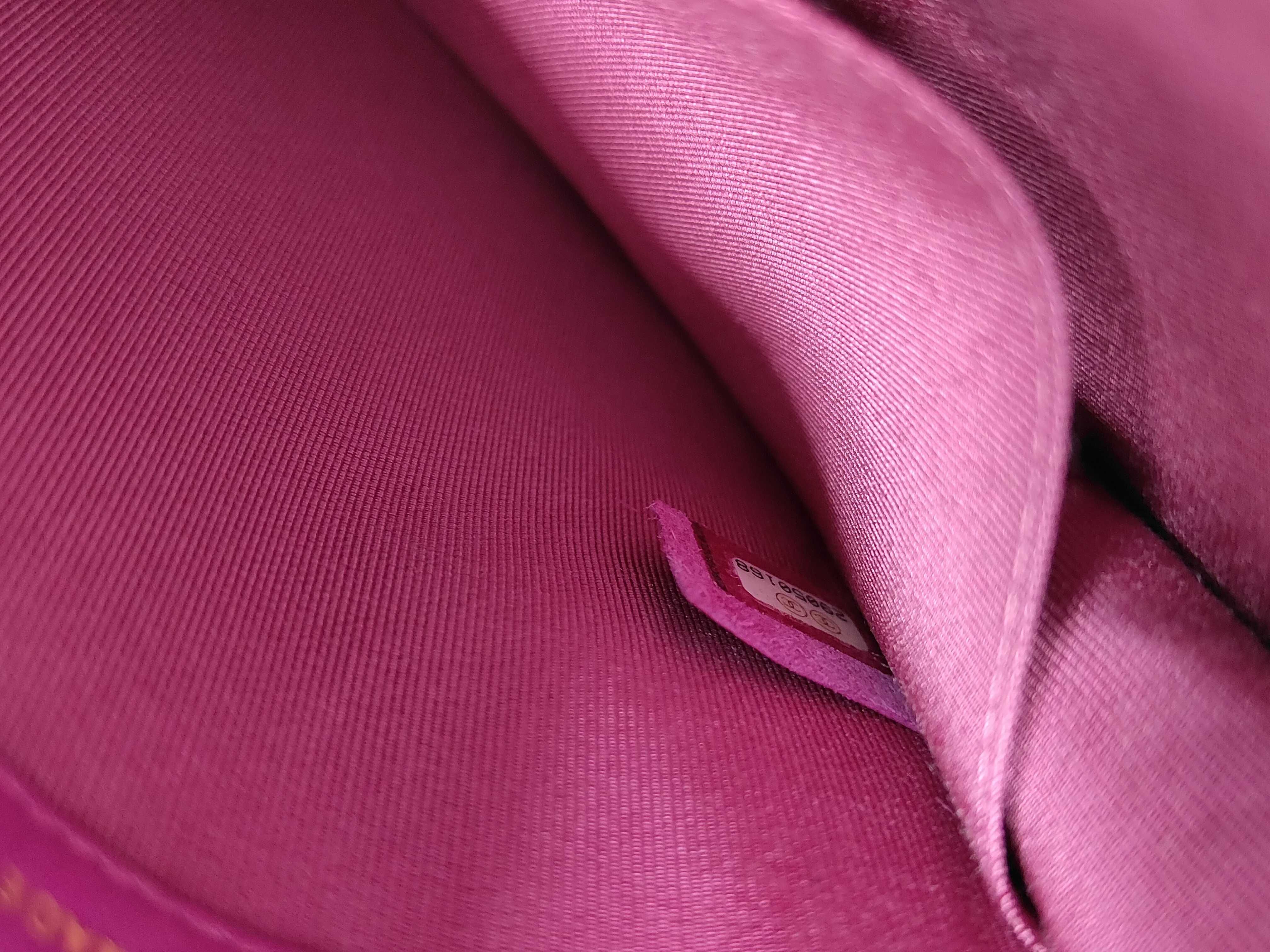 Boy Chanel Cavitation Leather Pink Shoulder Bag — view 11