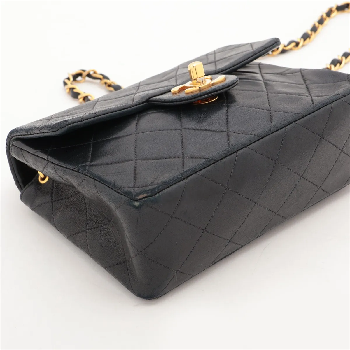 Mini Matelasse 17 Lambskin Single Flap Single Chain Bag Black Gold Hardware 2055851 2nd Series A01115 — view 3