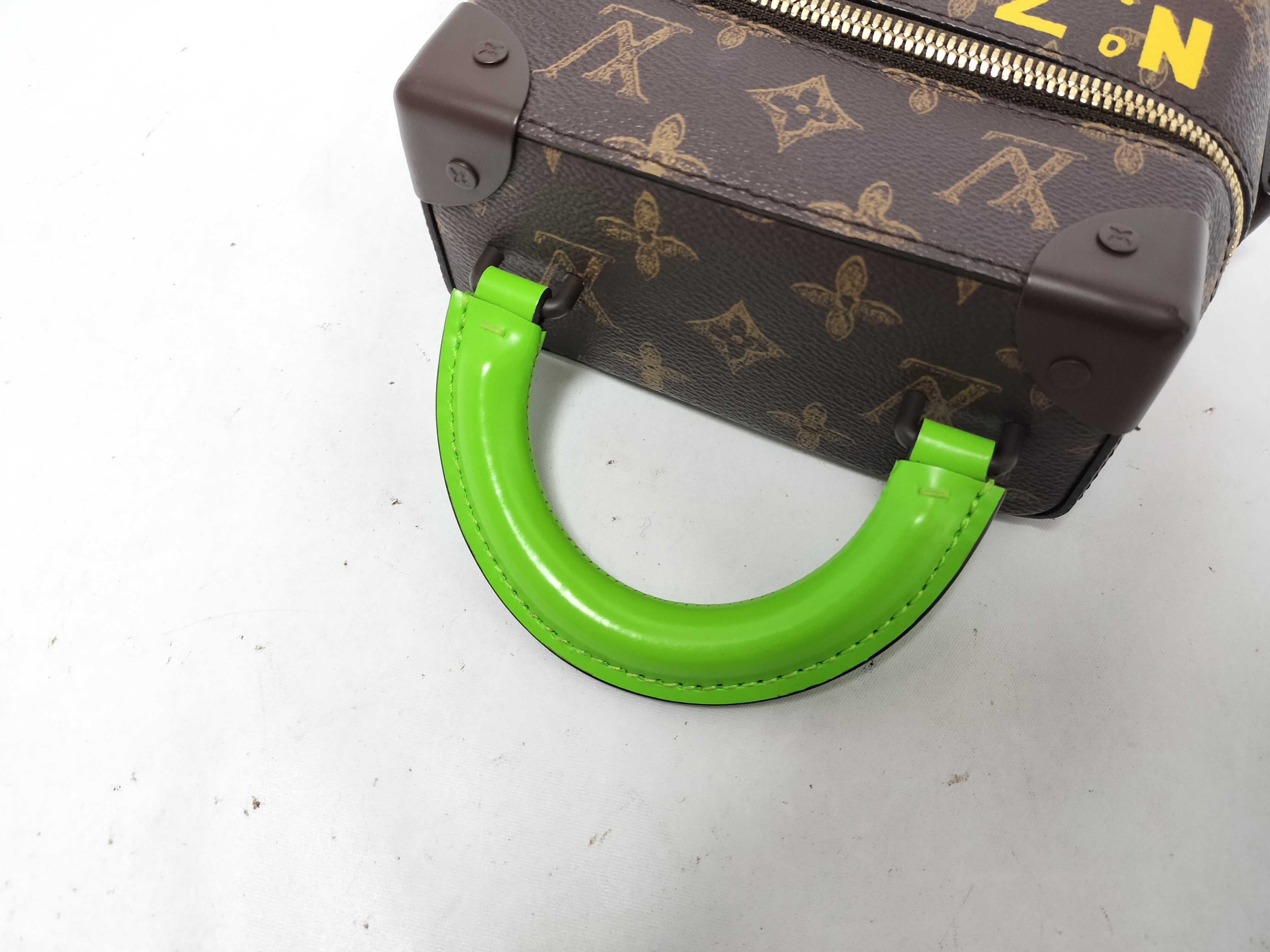 Vertical Box Trunk M59664 IC Handbag — view 3
