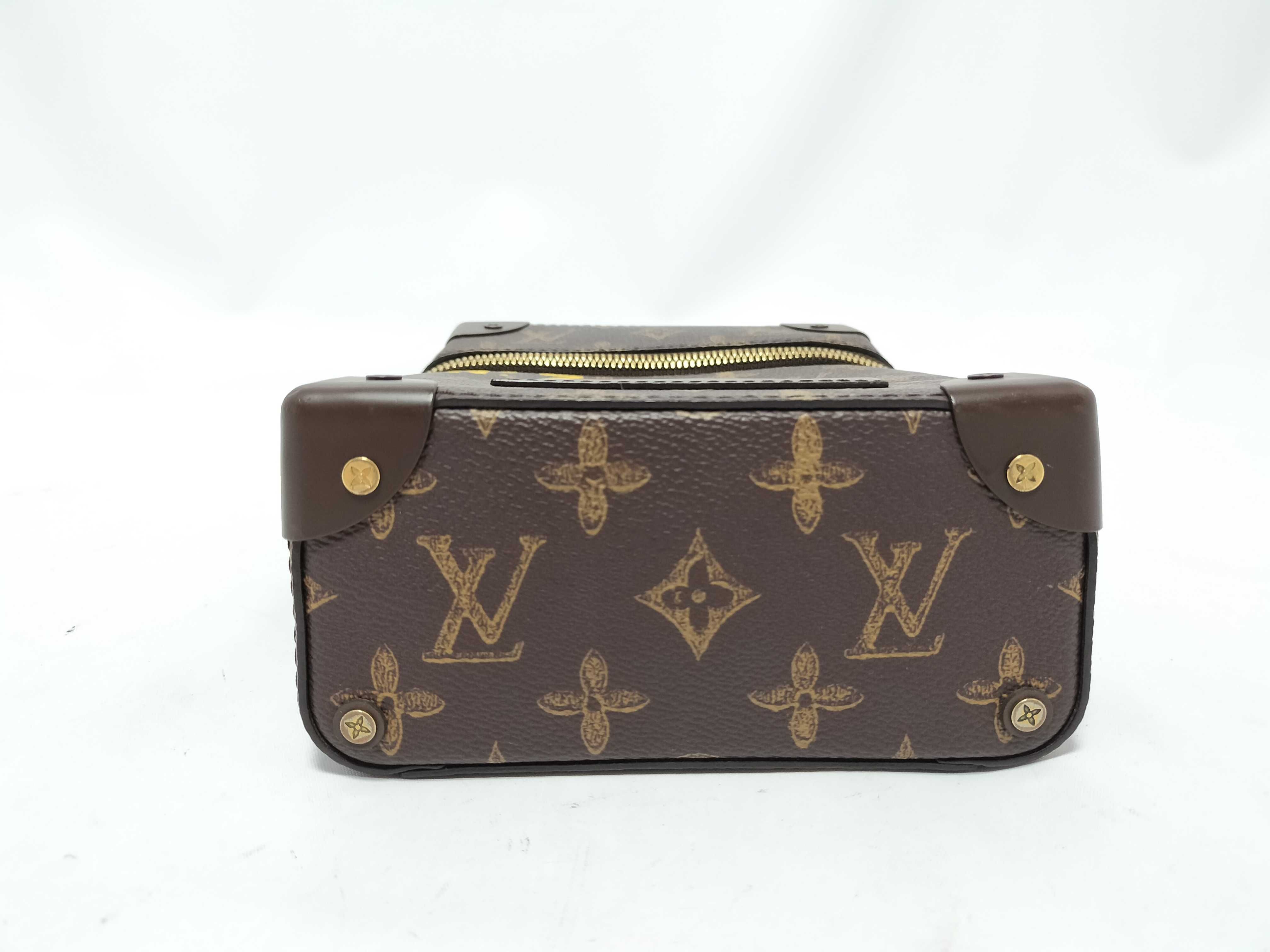 Vertical Box Trunk M59664 IC Handbag — view 7