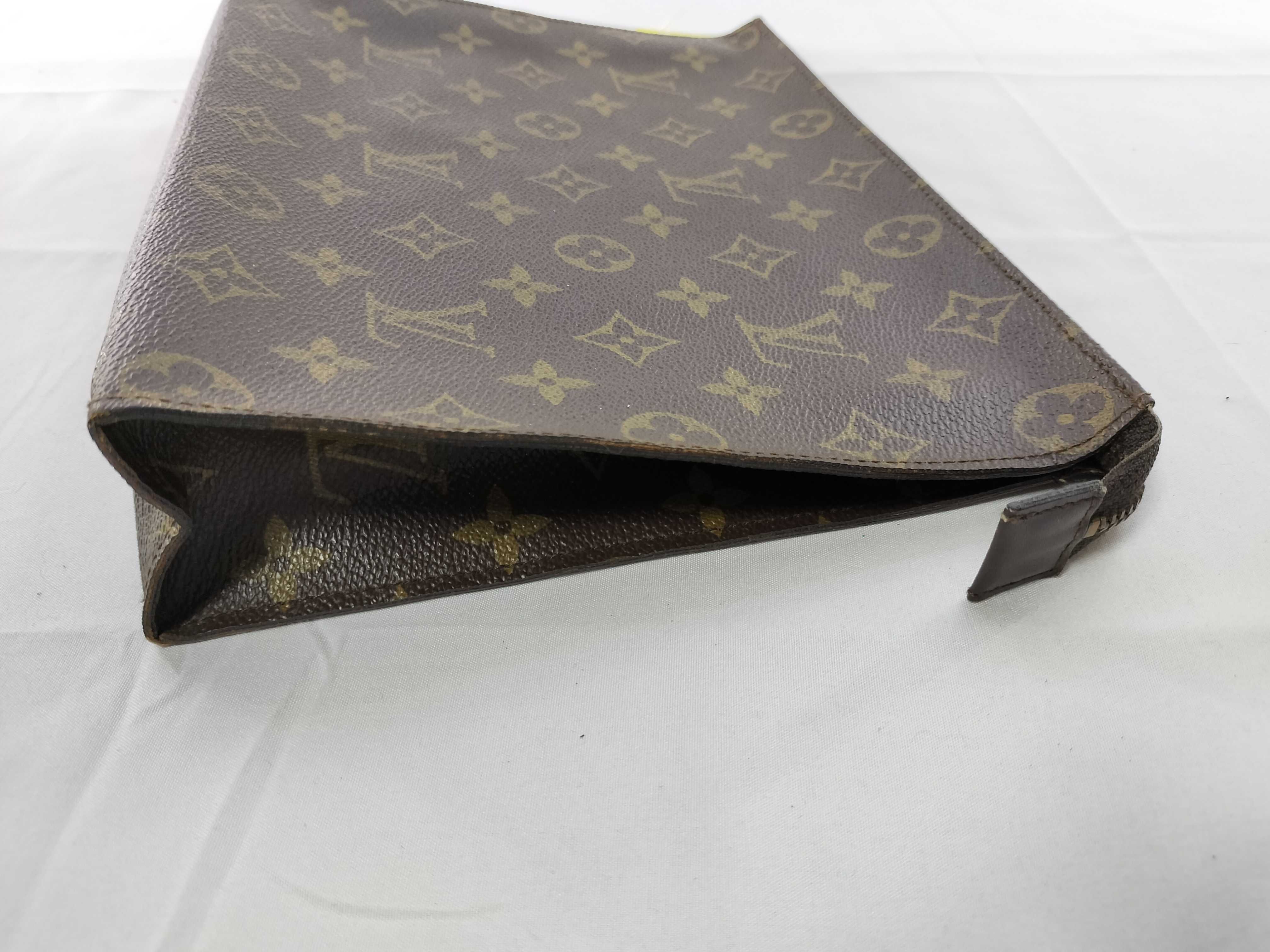 Monogram M47542 Pochette Toilette 26 (Old Model) Second Bag — view 4