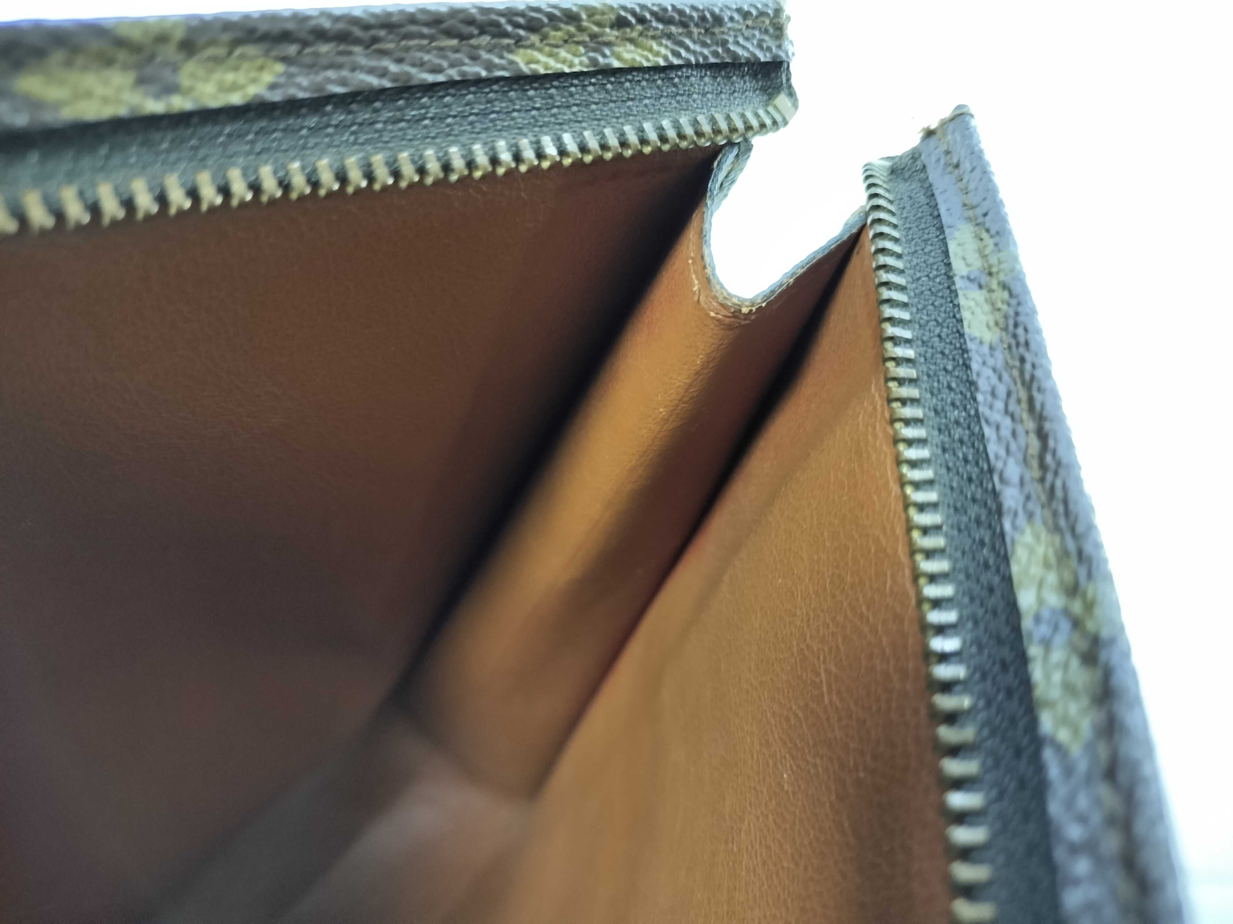 Monogram M47542 Pochette Toilette 26 (Old Model) Second Bag — view 7