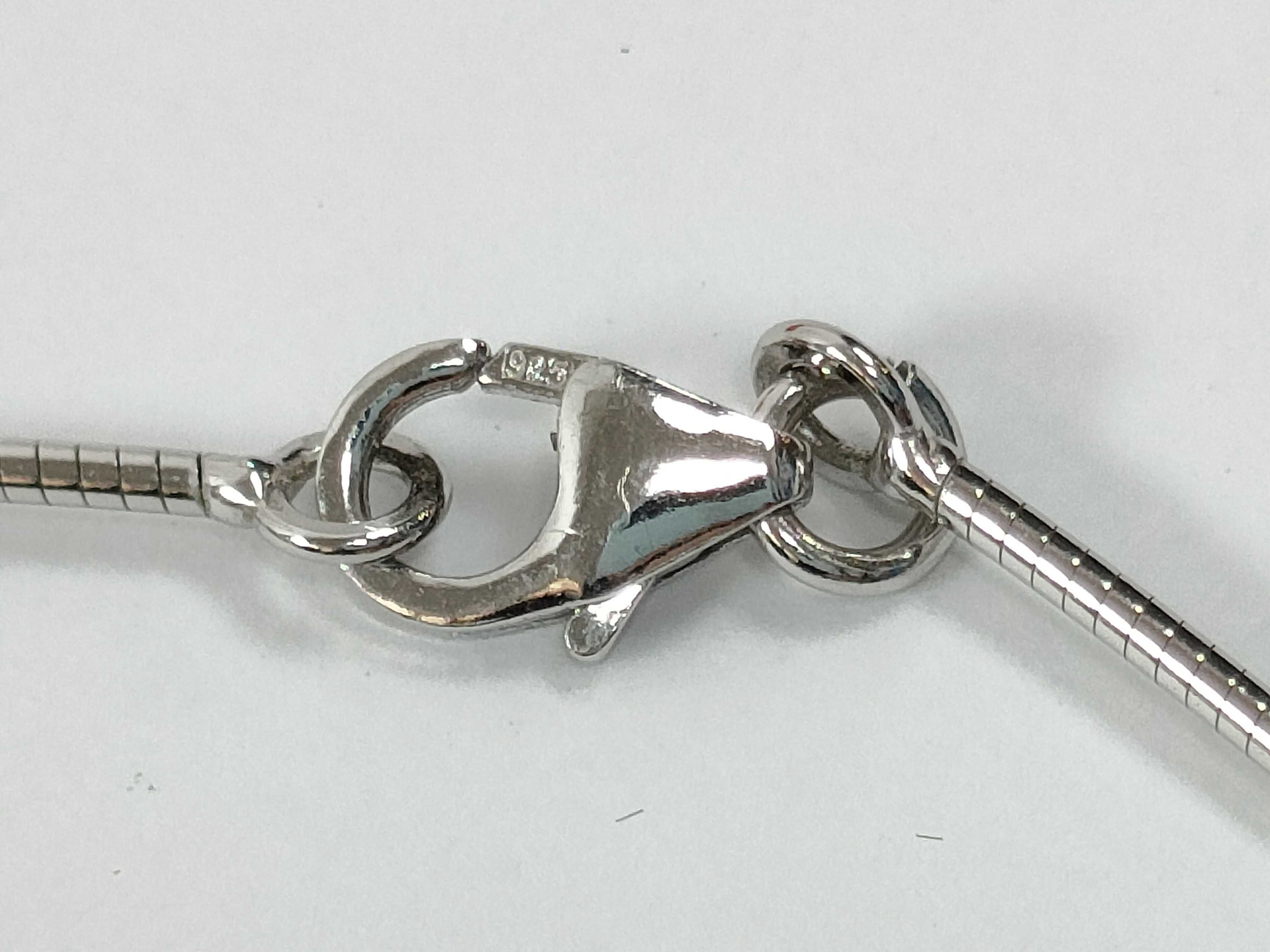 Pop H Pendant Necklace — view 5
