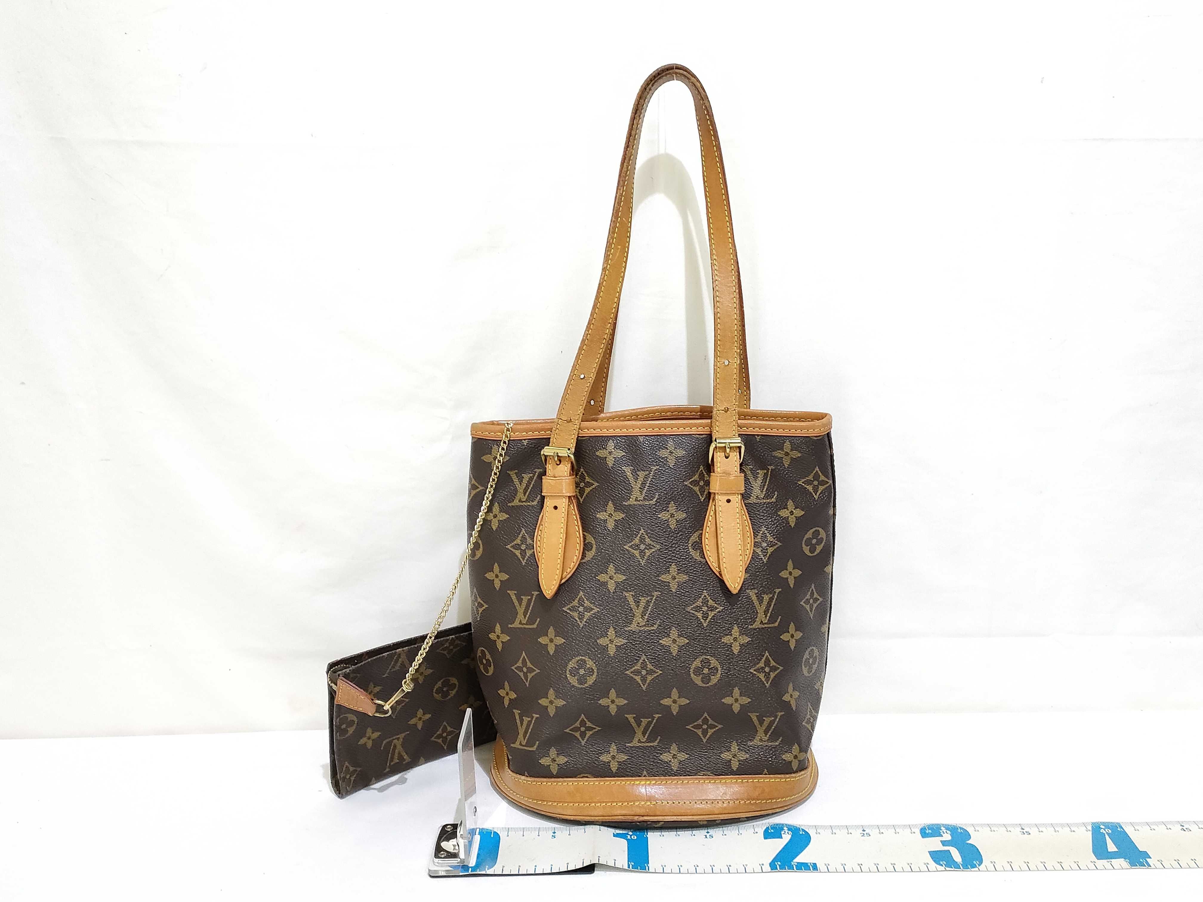 Monogram Bucket PM M42238 Handbag Tote Bag — view 2