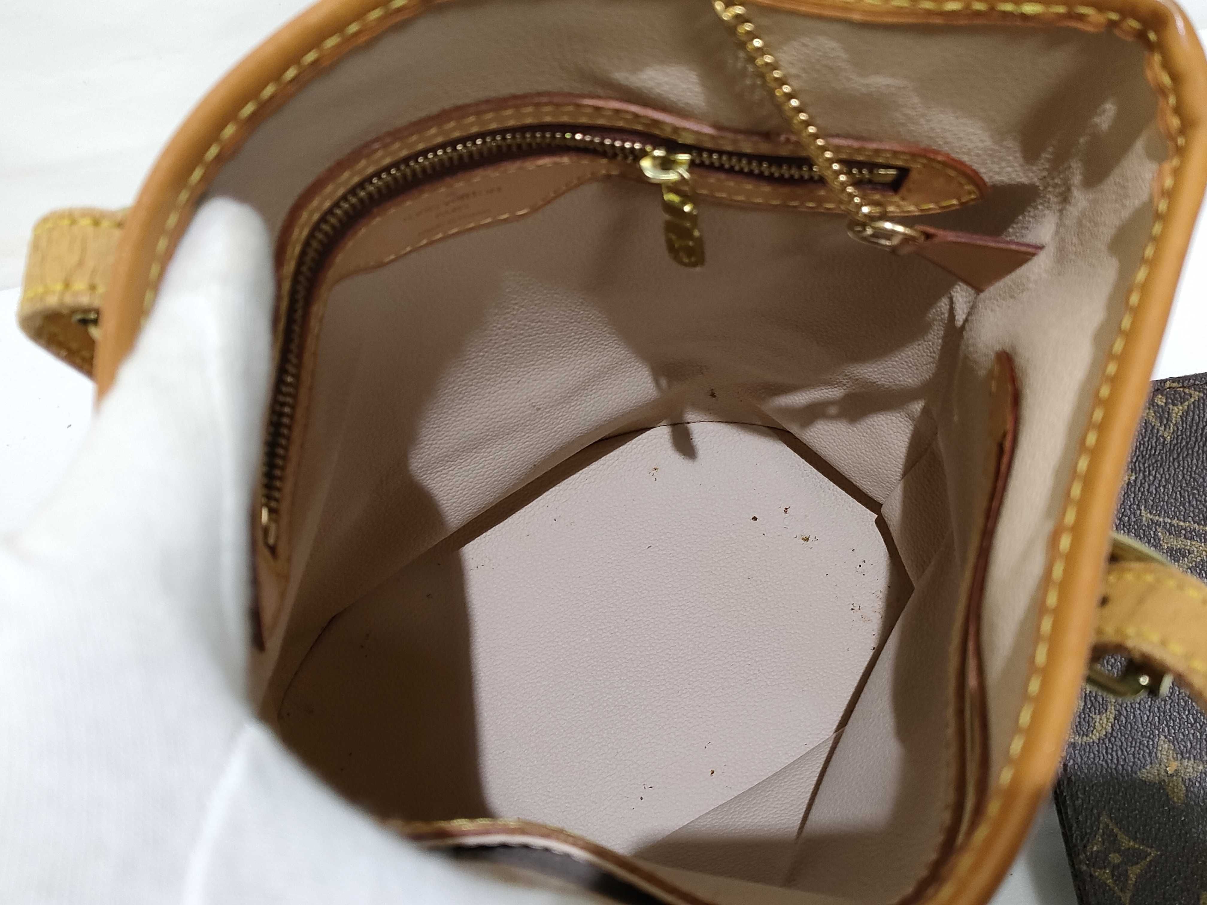 Monogram Bucket PM M42238 Handbag Tote Bag — view 8