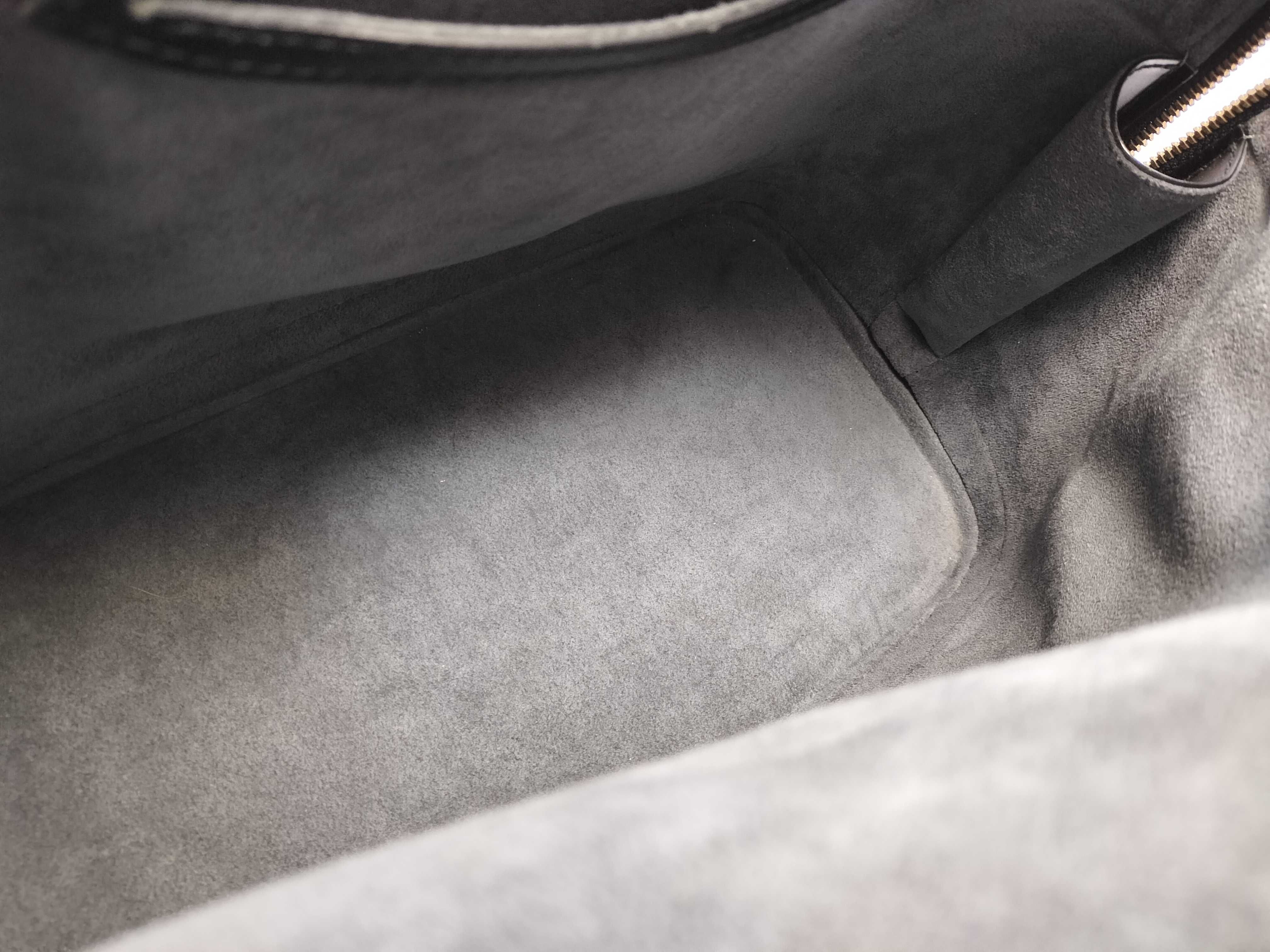 Epi Alma PM Noir Handbag — view 10