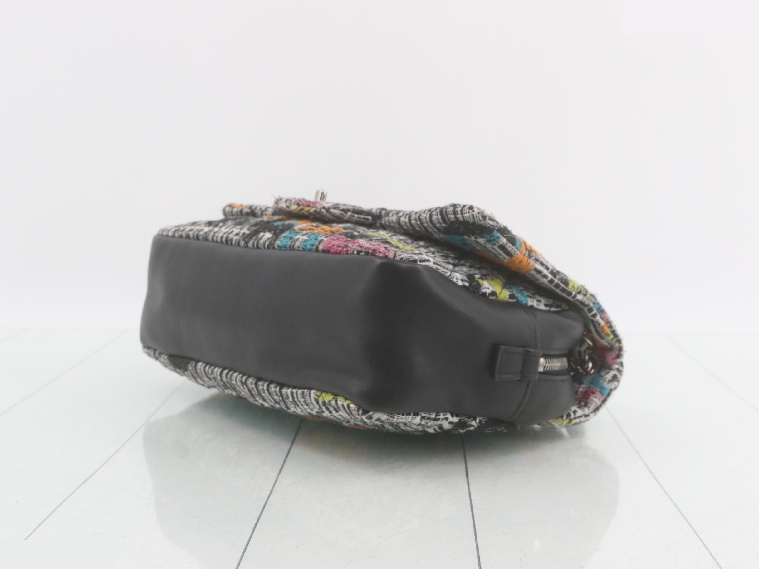 Tweed multicolor matelassé shoulder bag — view 6