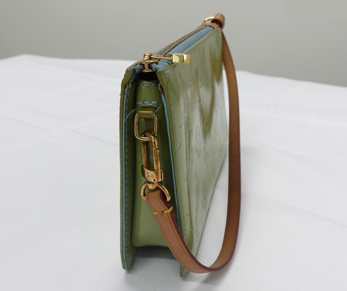 ＶＥＲＮＩＳ ＰＯＵＣＨ — view 5