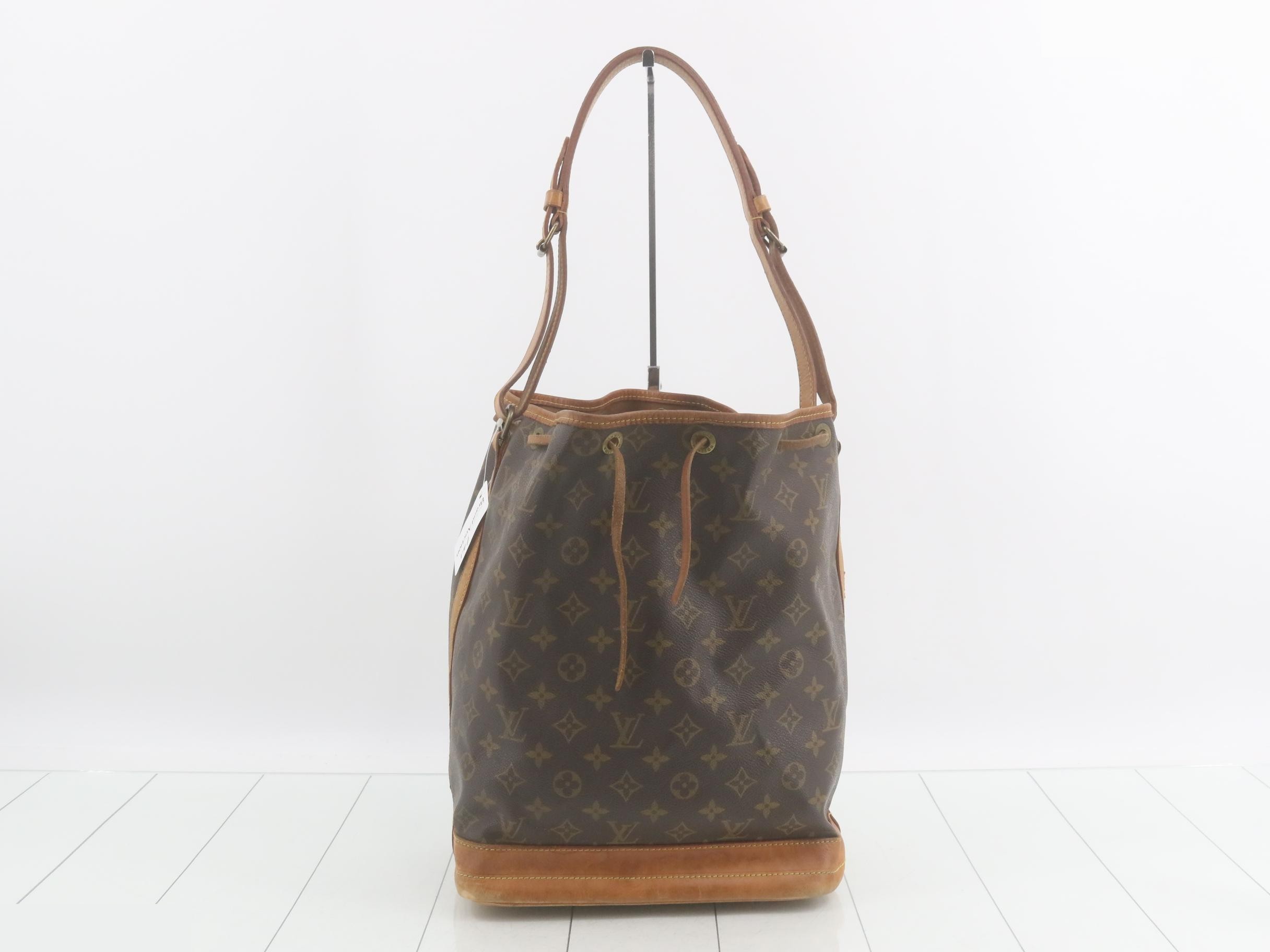 Monogram Noé Shoulder Bag