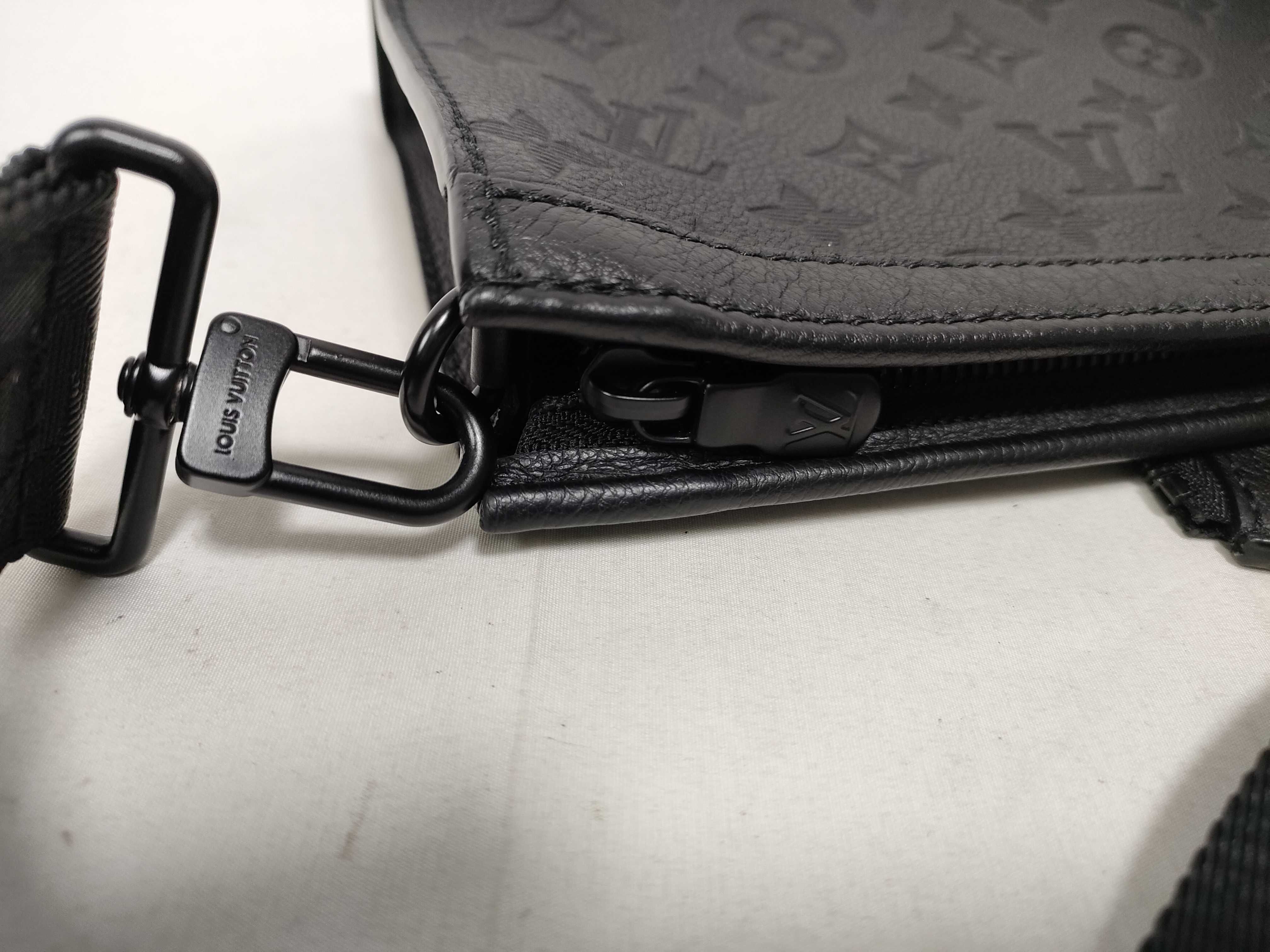 LV Monogram Shadow M81115 IC Shoulder Bag — view 10