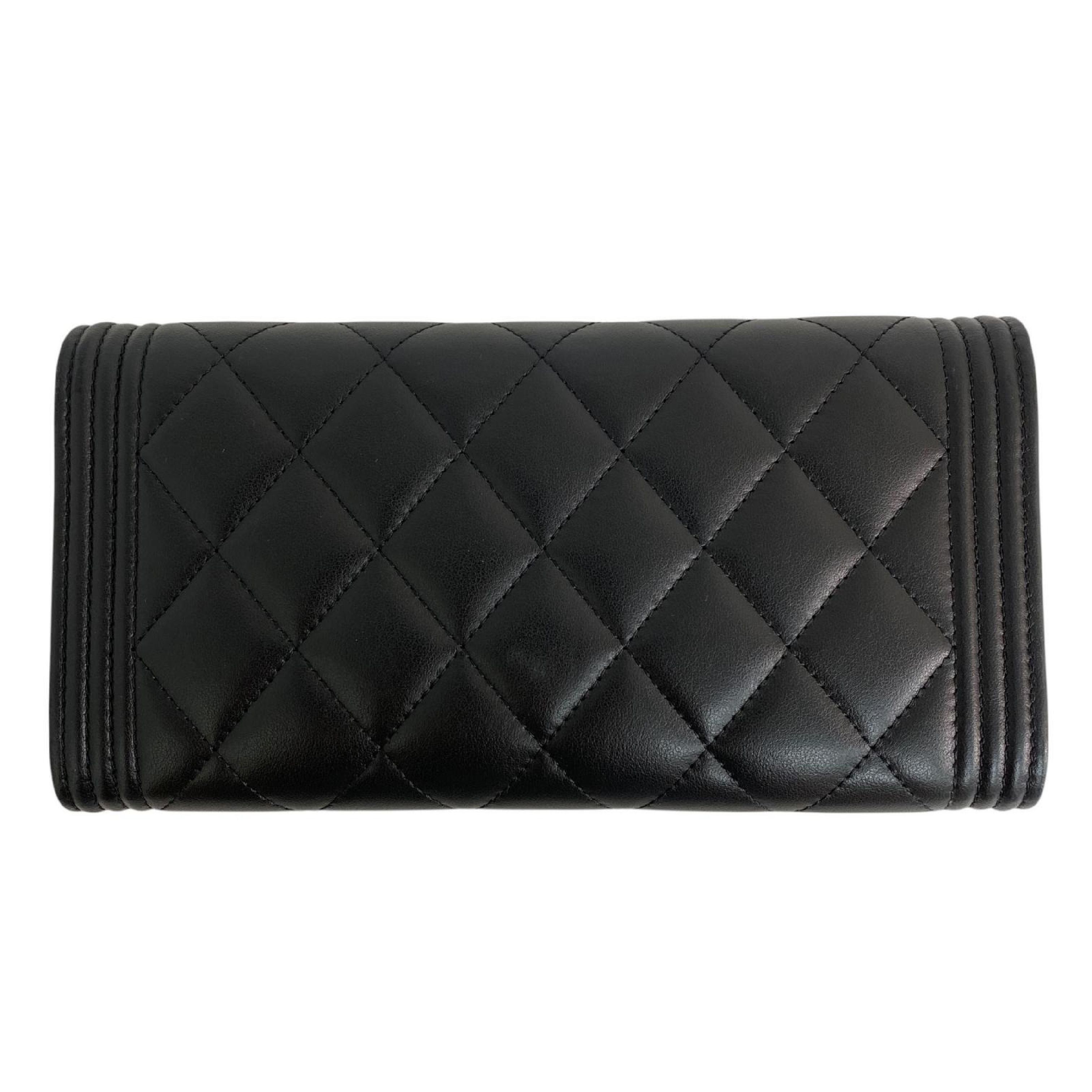 【*Shipped from: Hong Kong*】CHANEL Black Lambskin Boy No.26 Long Wallet — view 2