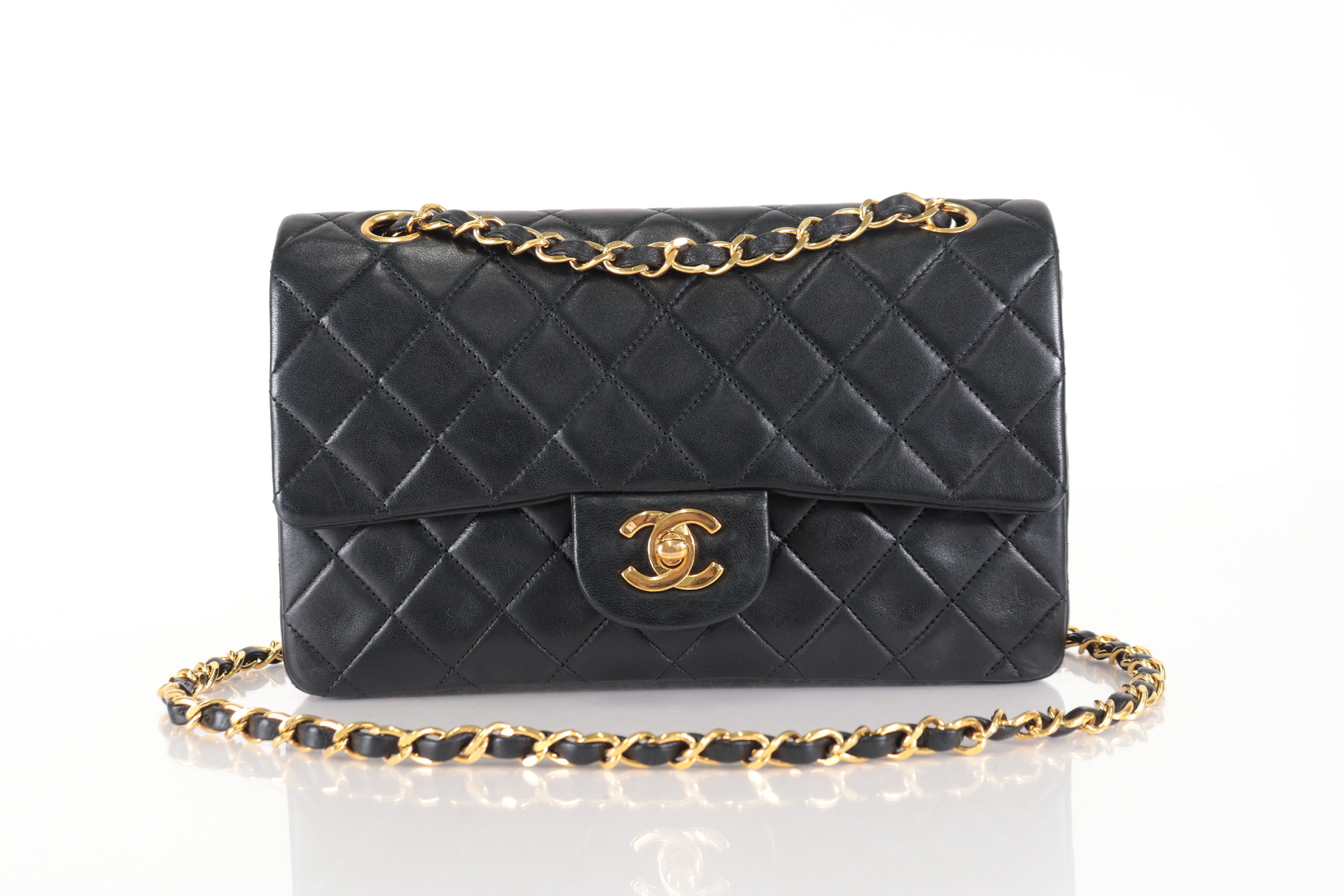 W-Flap 23 Lambskin Chain Shoulder Bag (Series 1) — view 2
