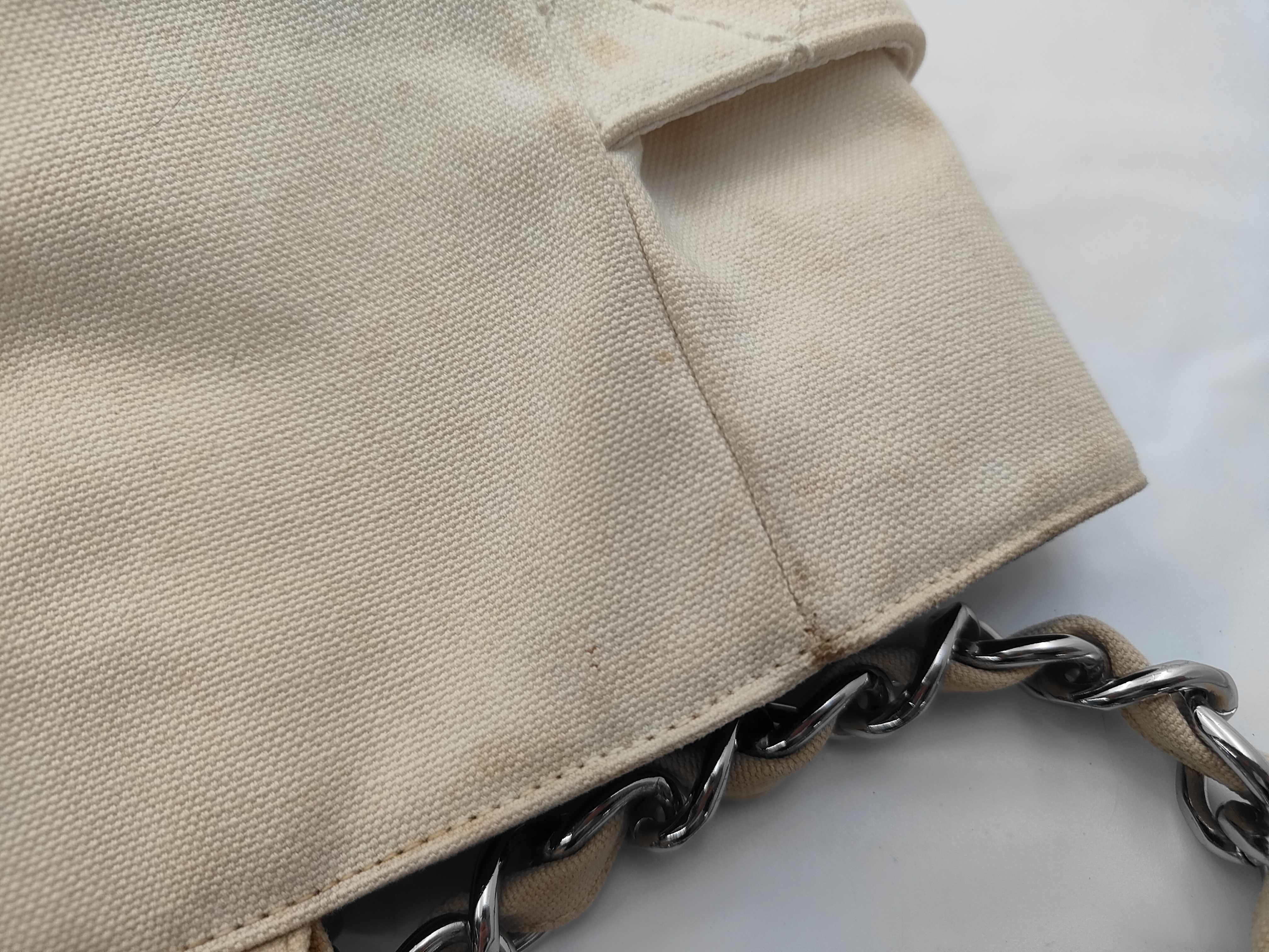 White Chain Tote Bag NO.5 with Coco Mark Sticker — view 14