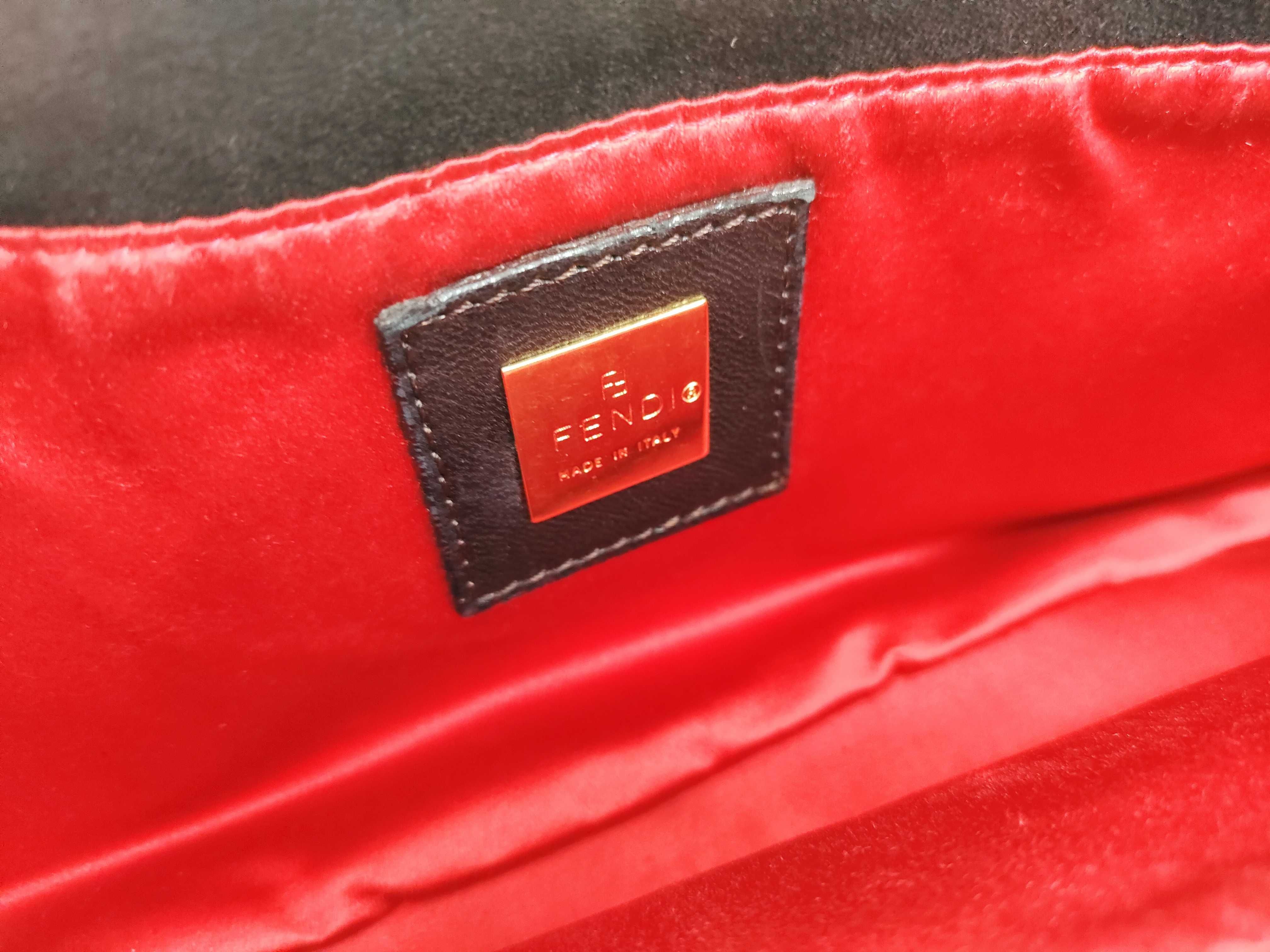 Mamma / FENDI / Mamma Baguette / Suede / Glitter / One-Shoulder Bag — view 10