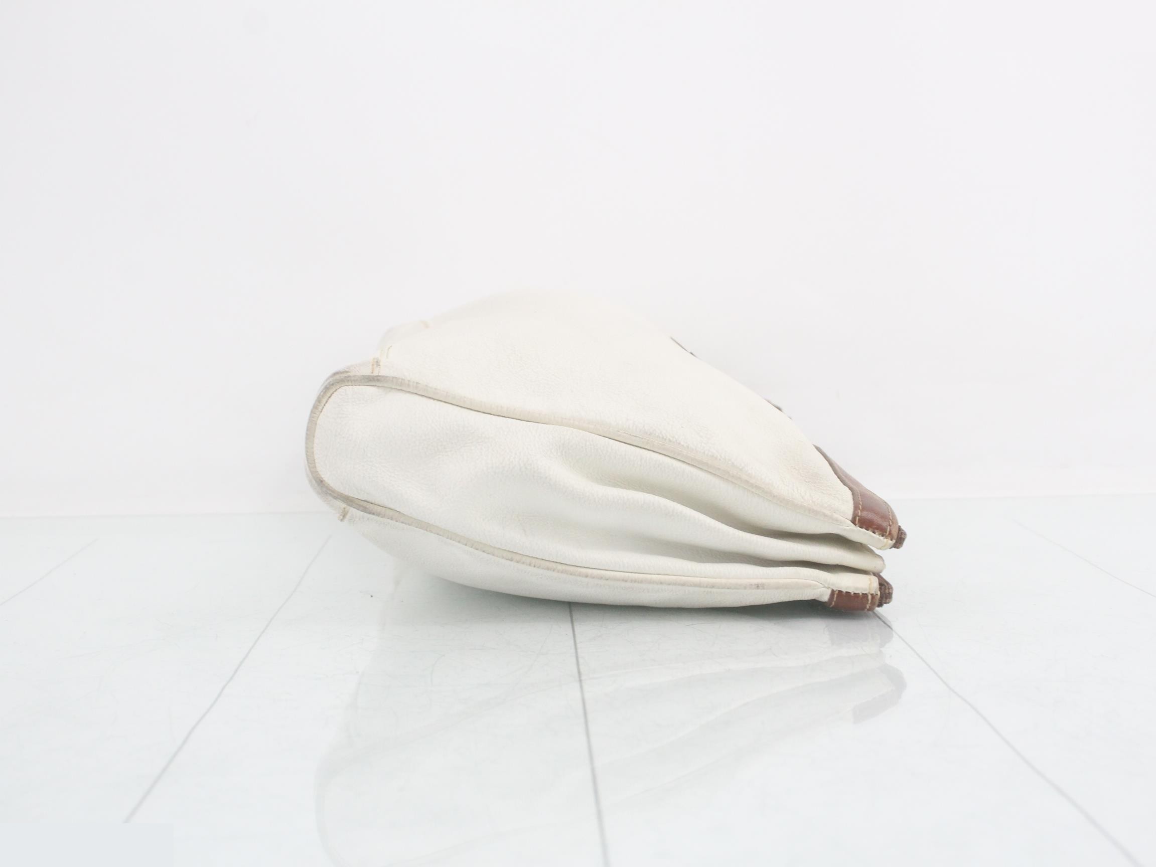 clutch bag — view 3