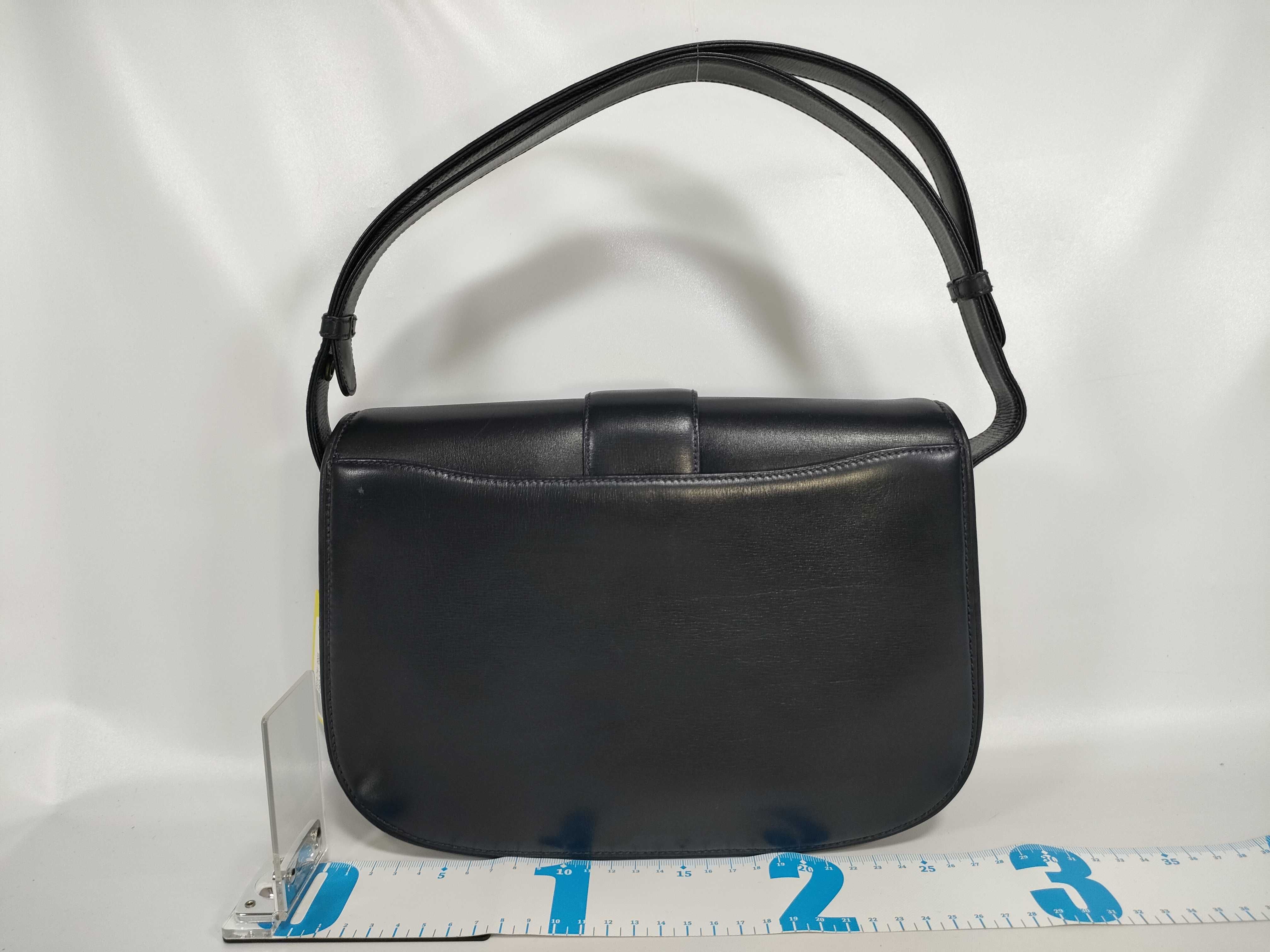 Old Gucci GG Hardware Leather One Shoulder Bag — view 2