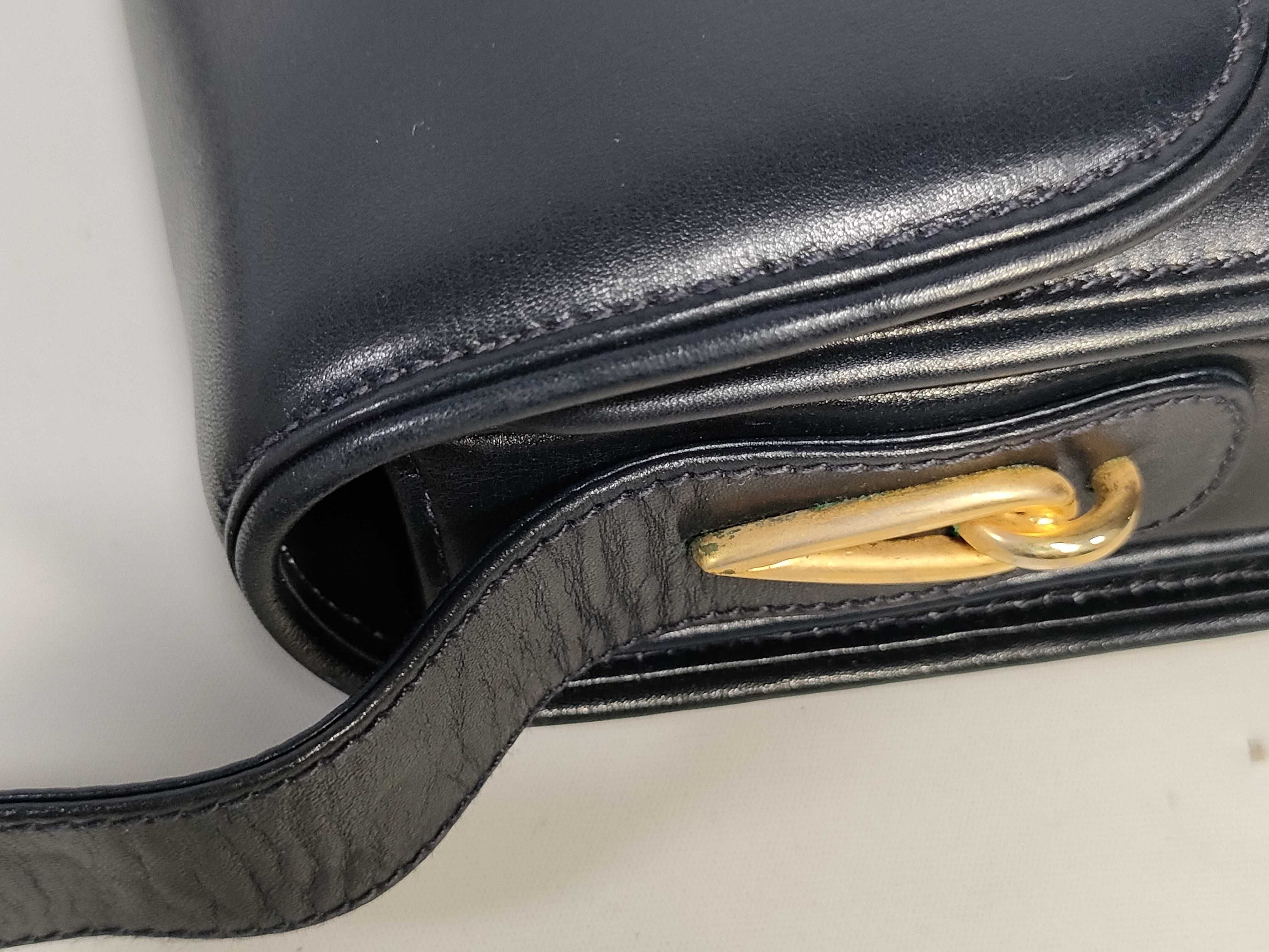 Old Gucci GG Hardware Leather One Shoulder Bag — view 5