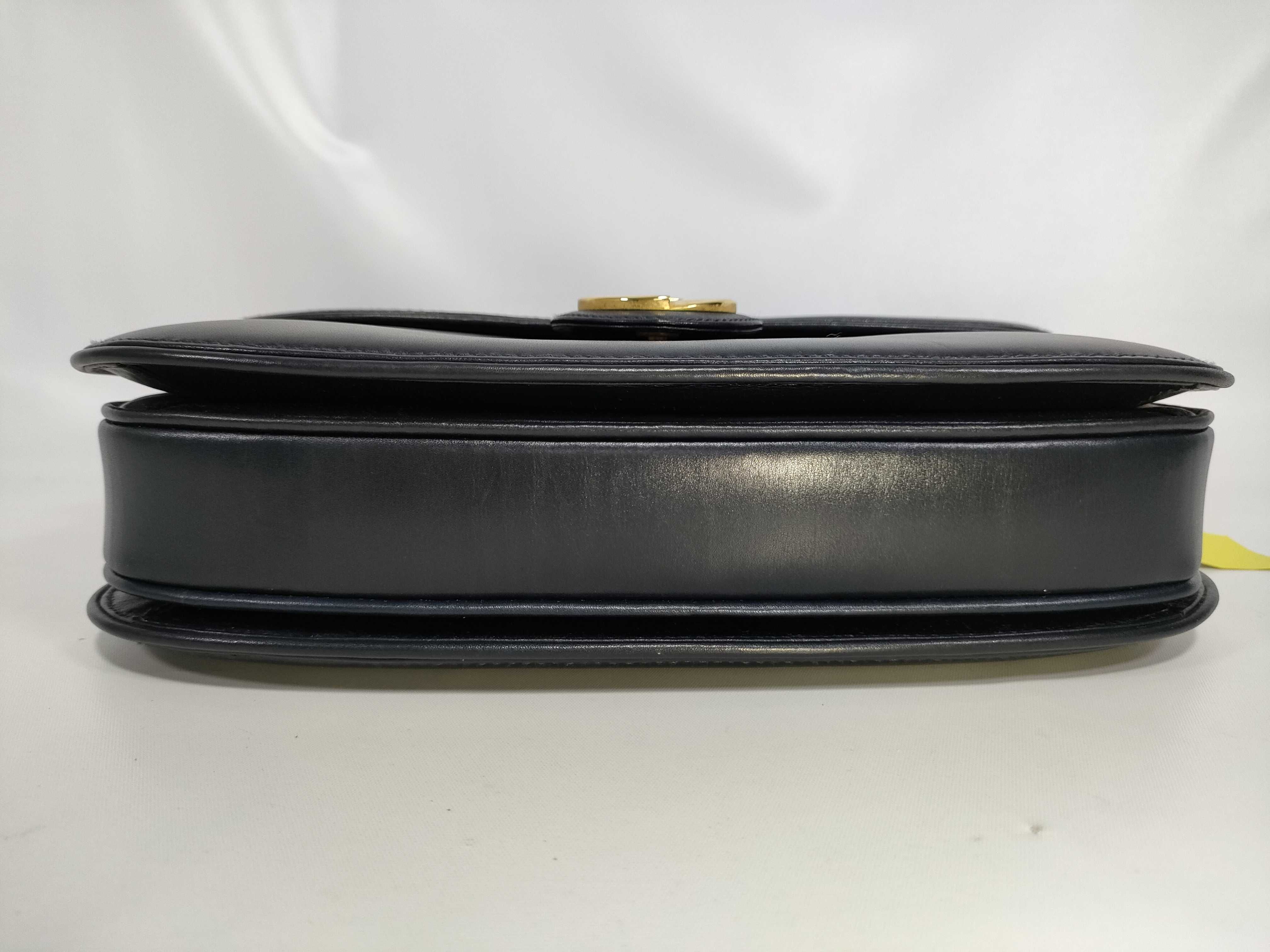 Old Gucci GG Hardware Leather One Shoulder Bag — view 7