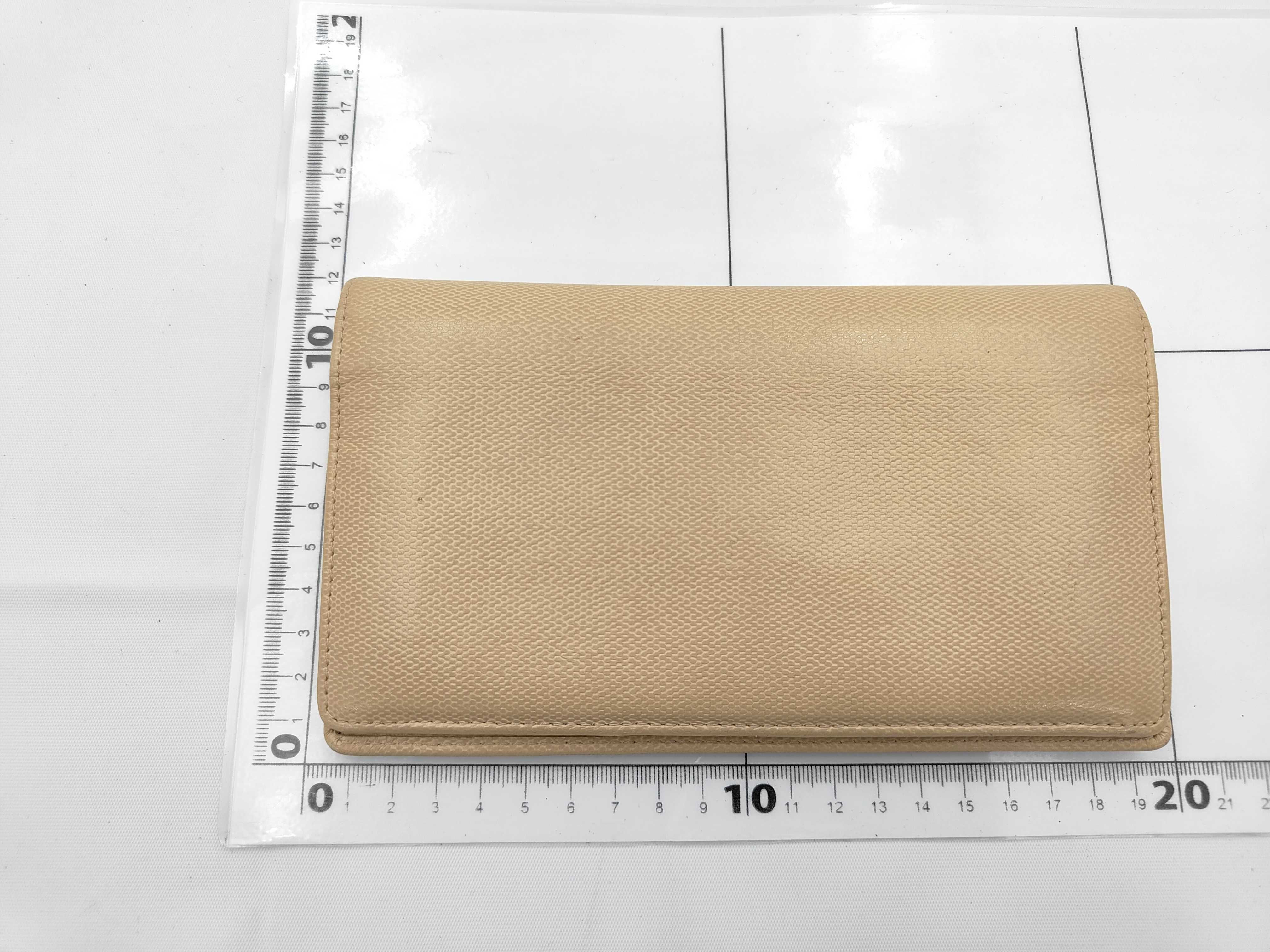Long Wallet, Beige, with seal, serial number in the 14 range. — view 2