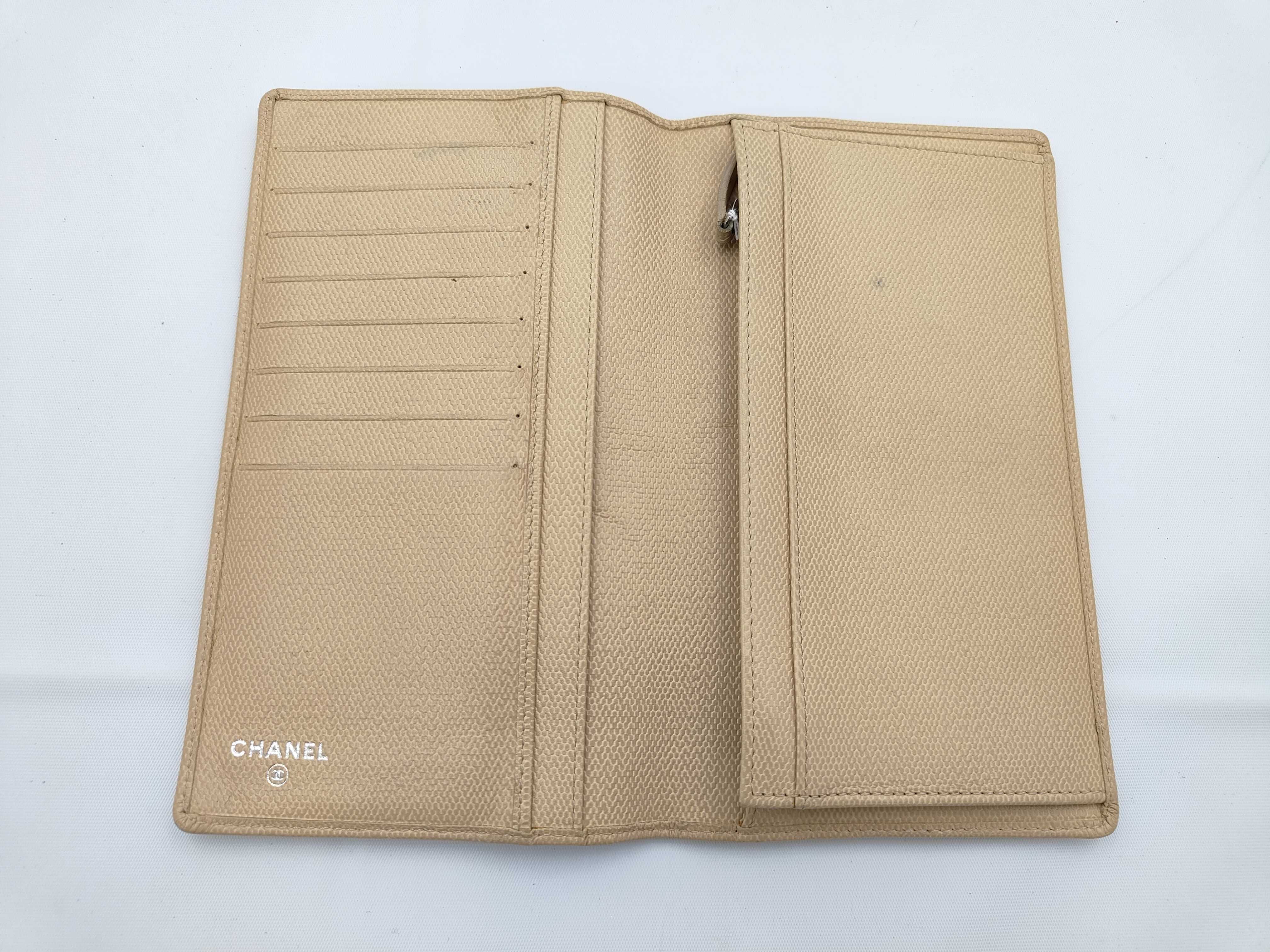 Long Wallet, Beige, with seal, serial number in the 14 range. — view 4