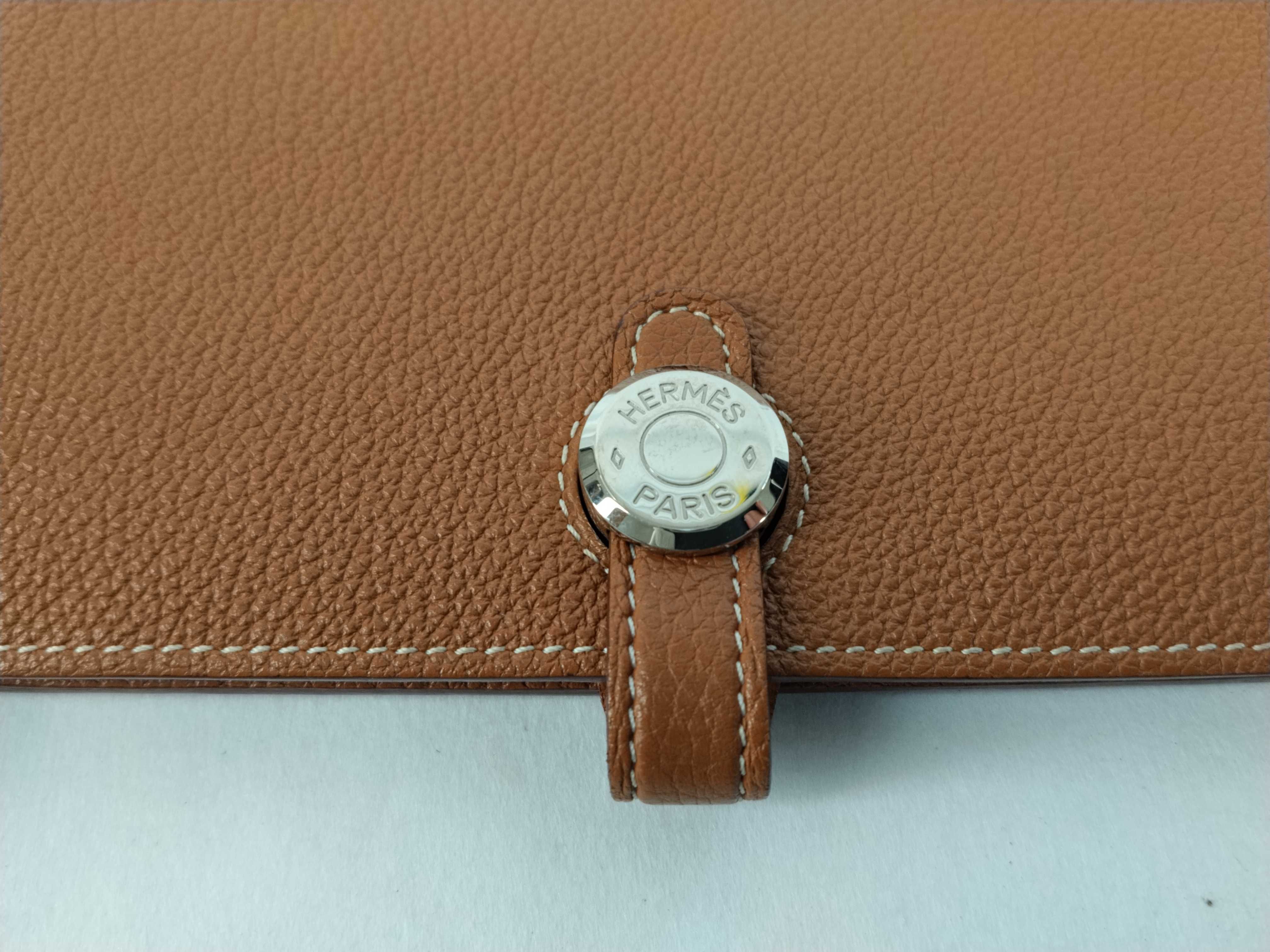 Dogon Duo GM Long Wallet, Gold Togo Leather, T Stamp, Silver Hardware — view 8