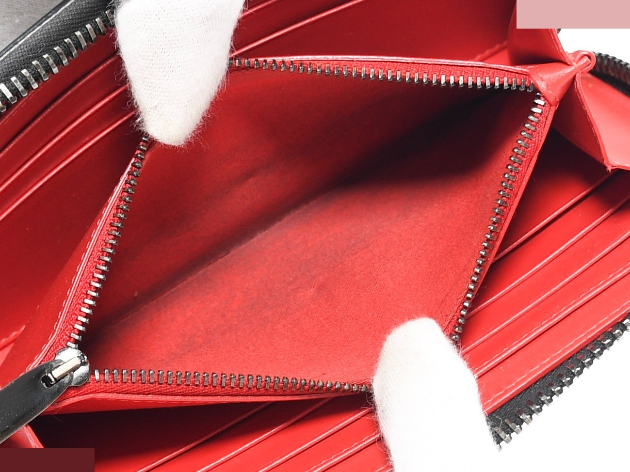 Comes with box and dust bag. Panettone round zipper wallet by Christian Louboutin. — view 11