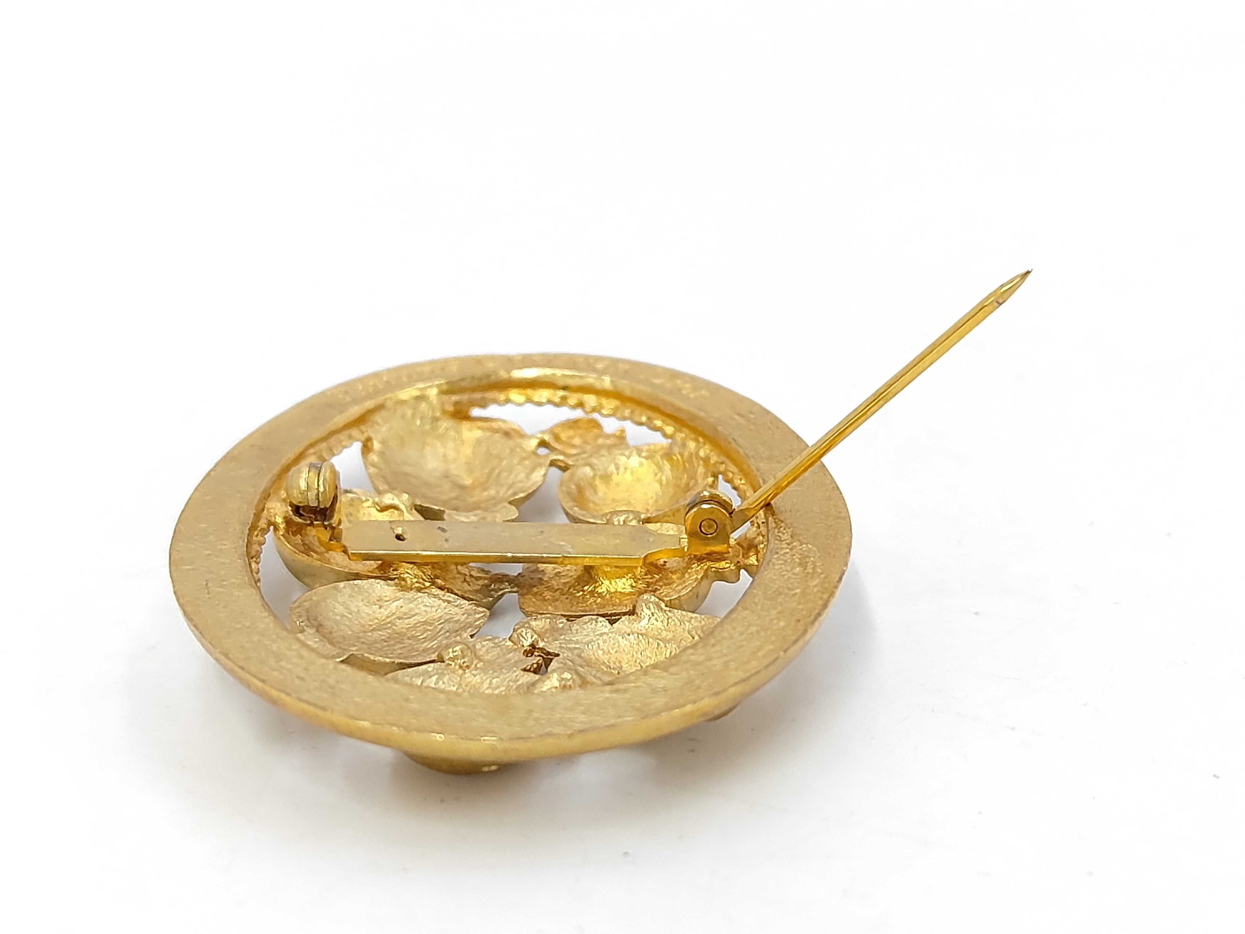 Oval Perfume Gold Brooch — view 4