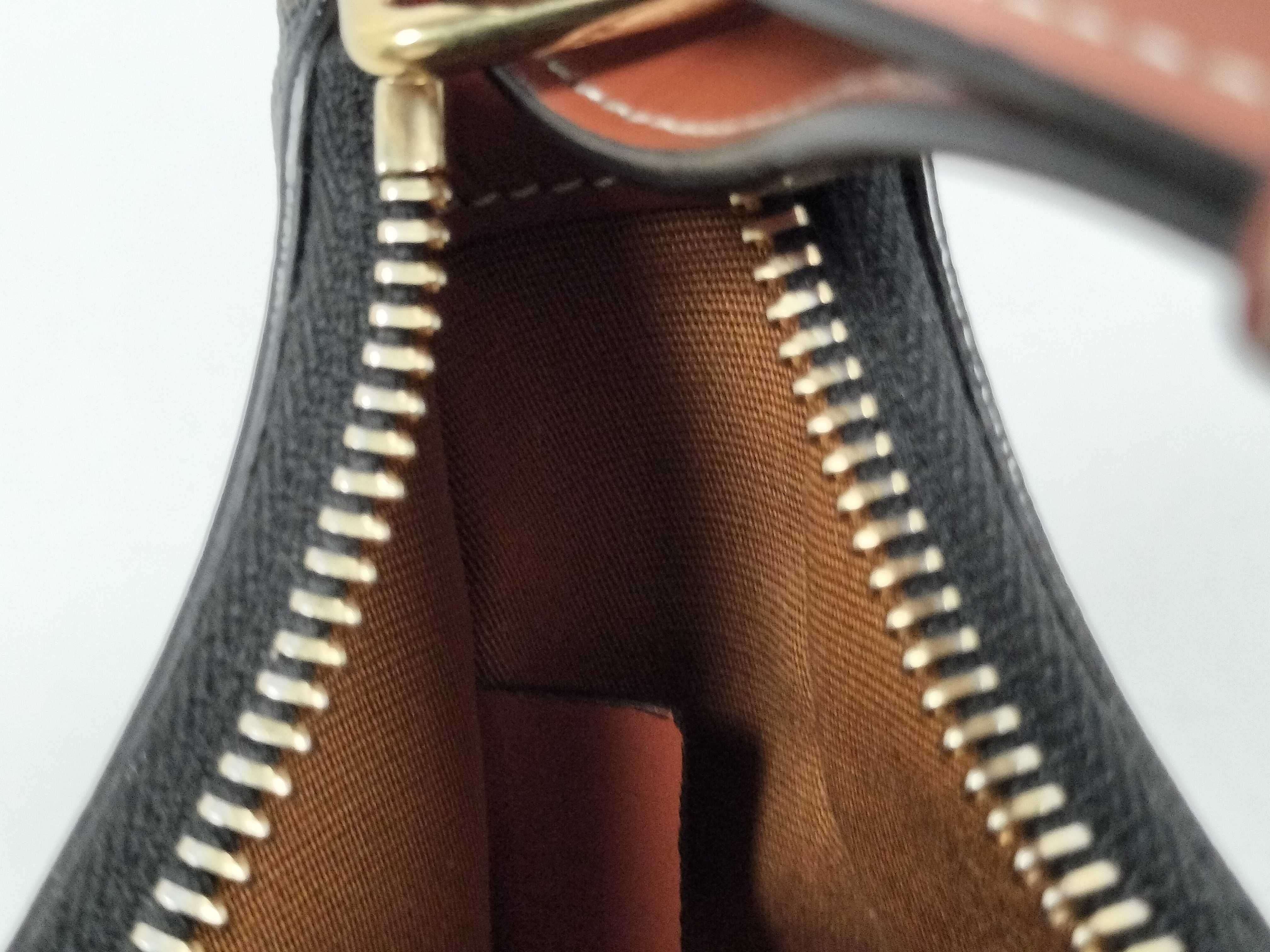 One-Shoulder Bag (Shoulder Bag) — view 10