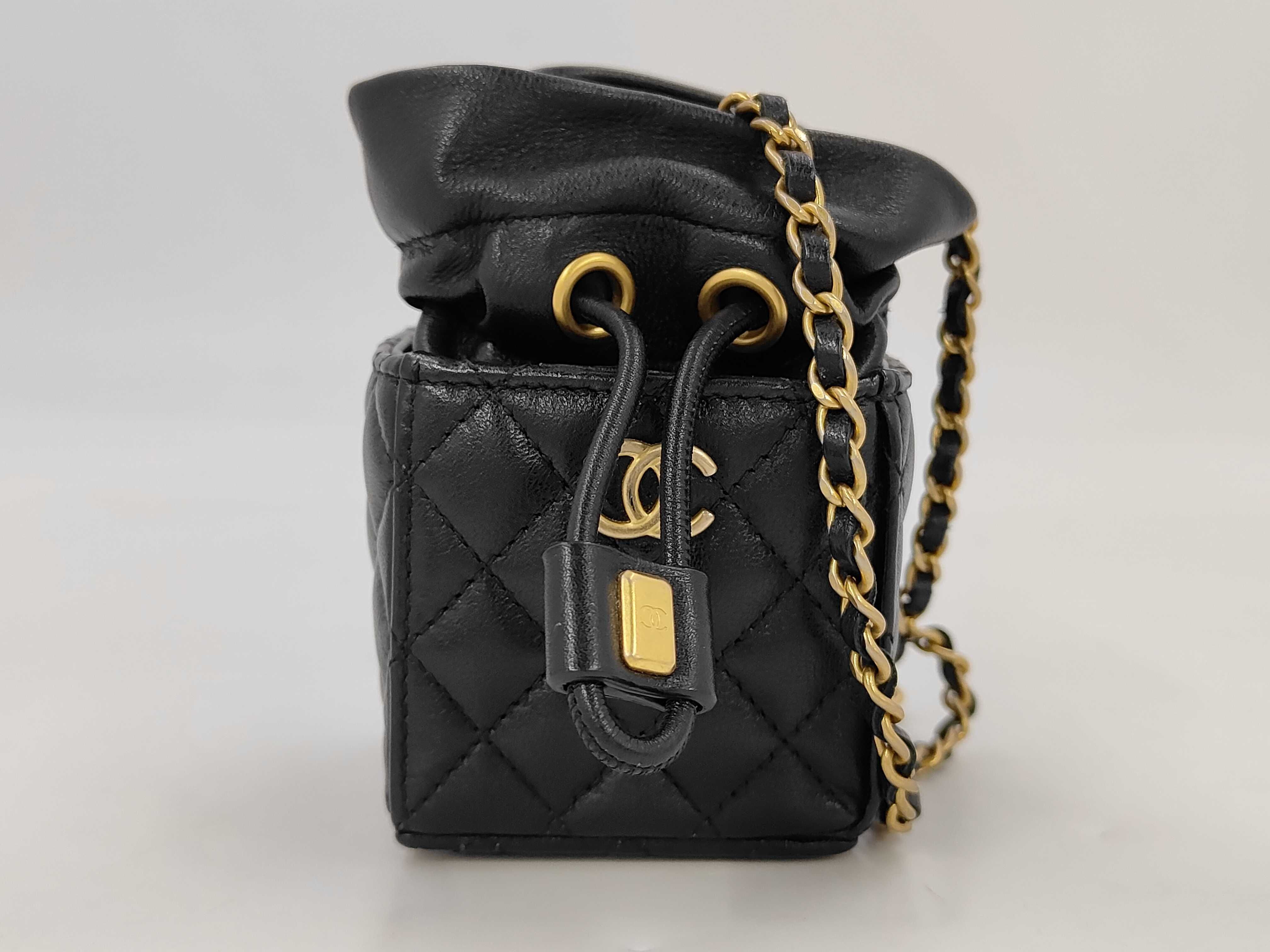 Mini Cube Chain Shoulder Bag