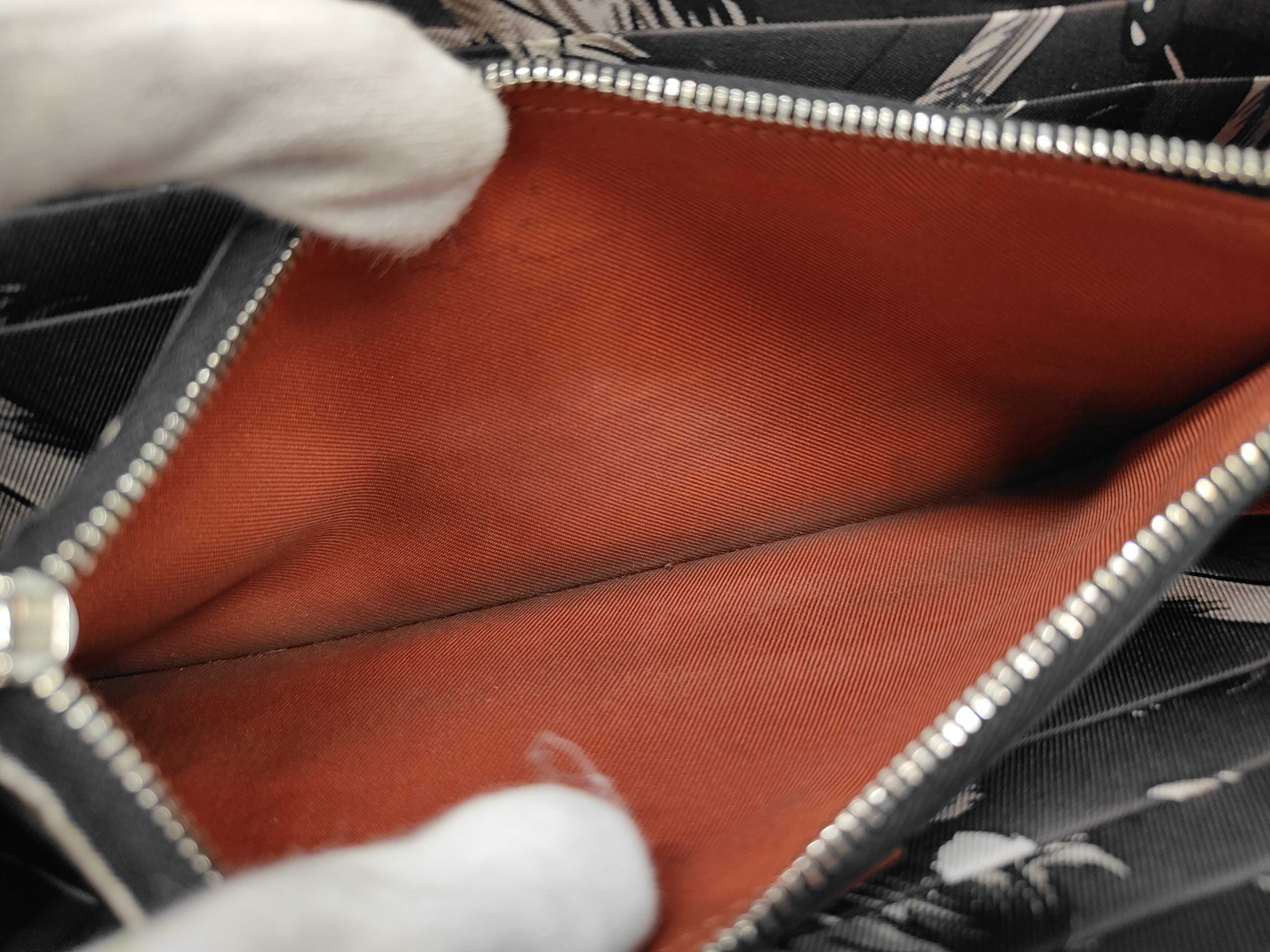 Azap Silk-in Long T-engraved Wallet — view 8