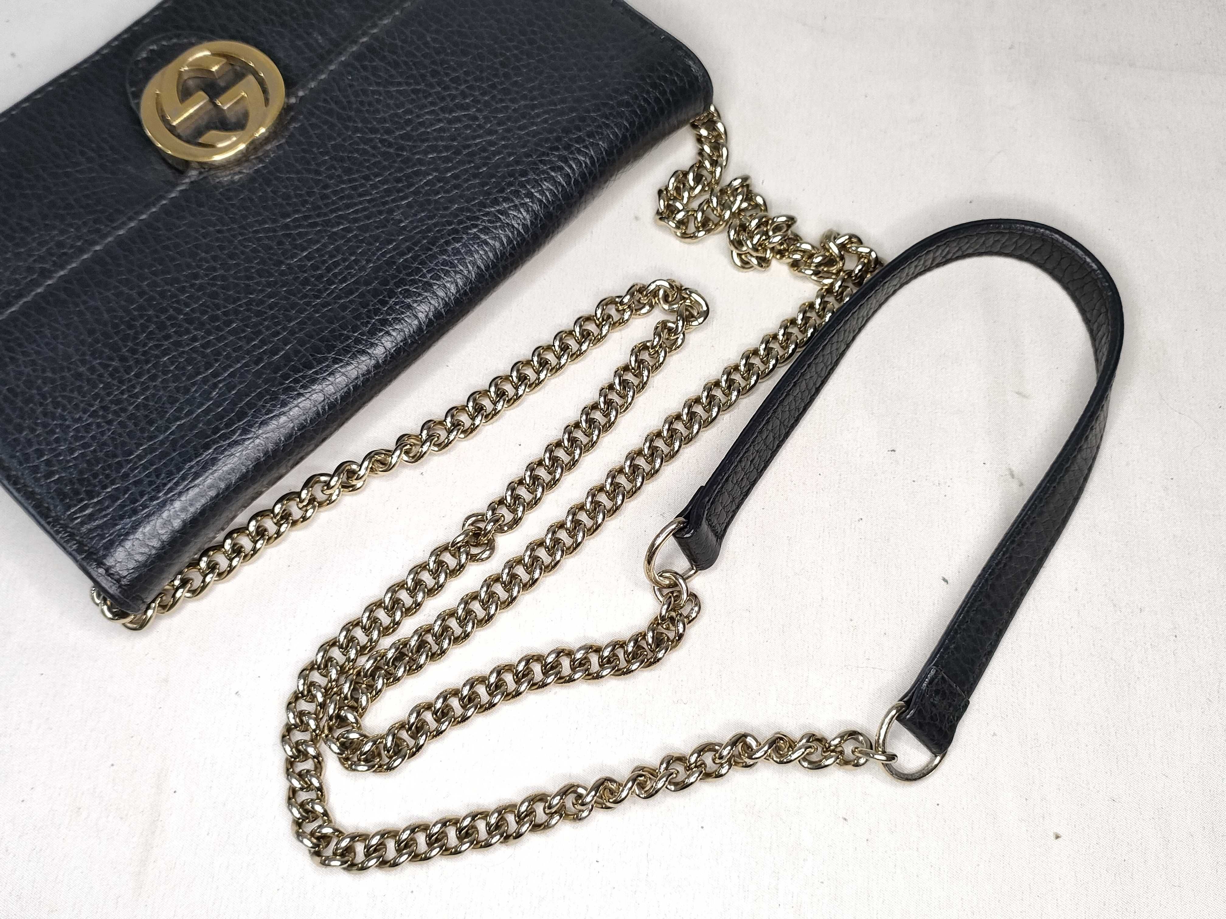 Interlocking G Chain Wallet Shoulder Bag — view 3
