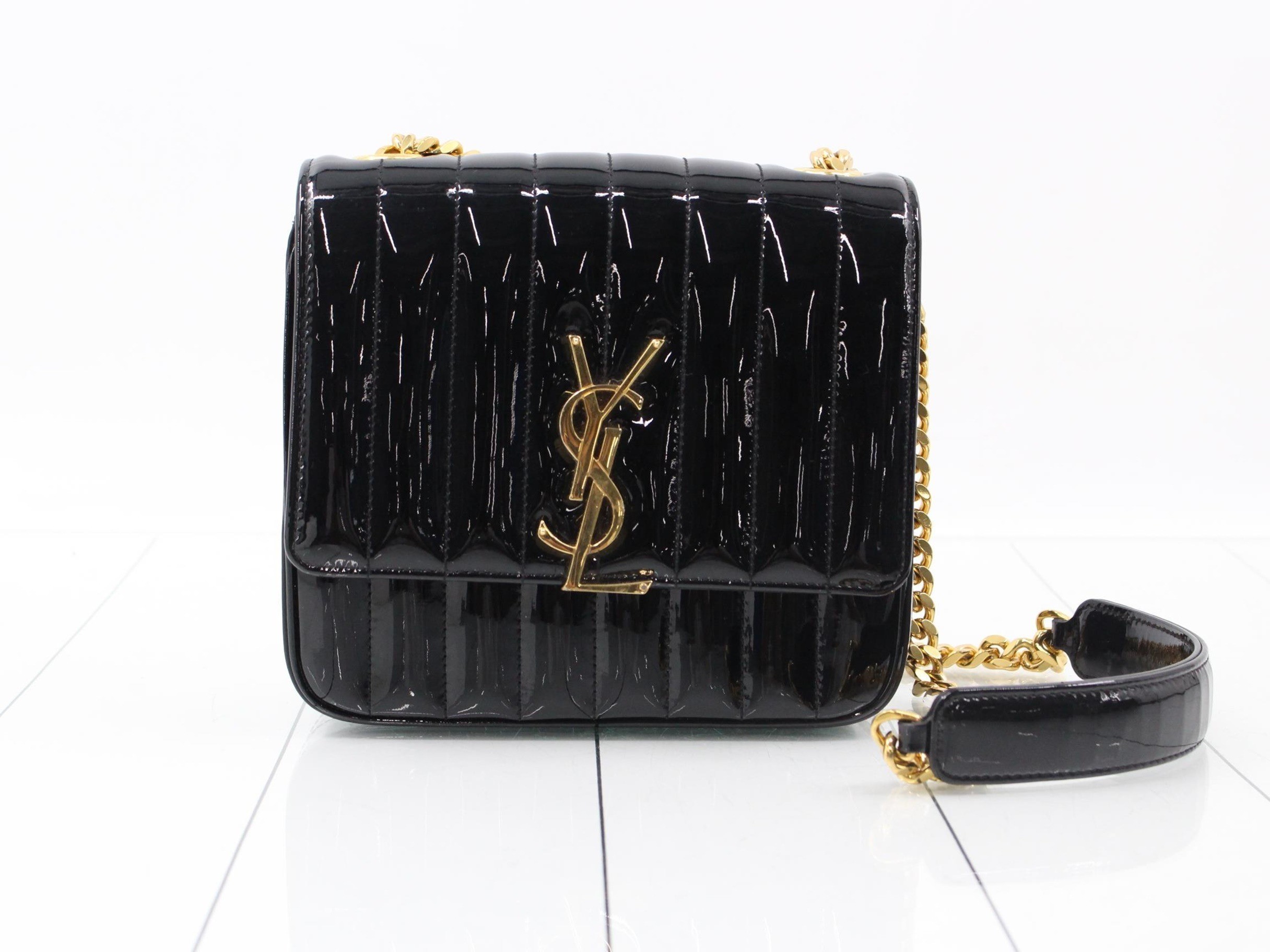 Other lines: Bags & Shoulder Bags - Vicki MM Patent Leather Black