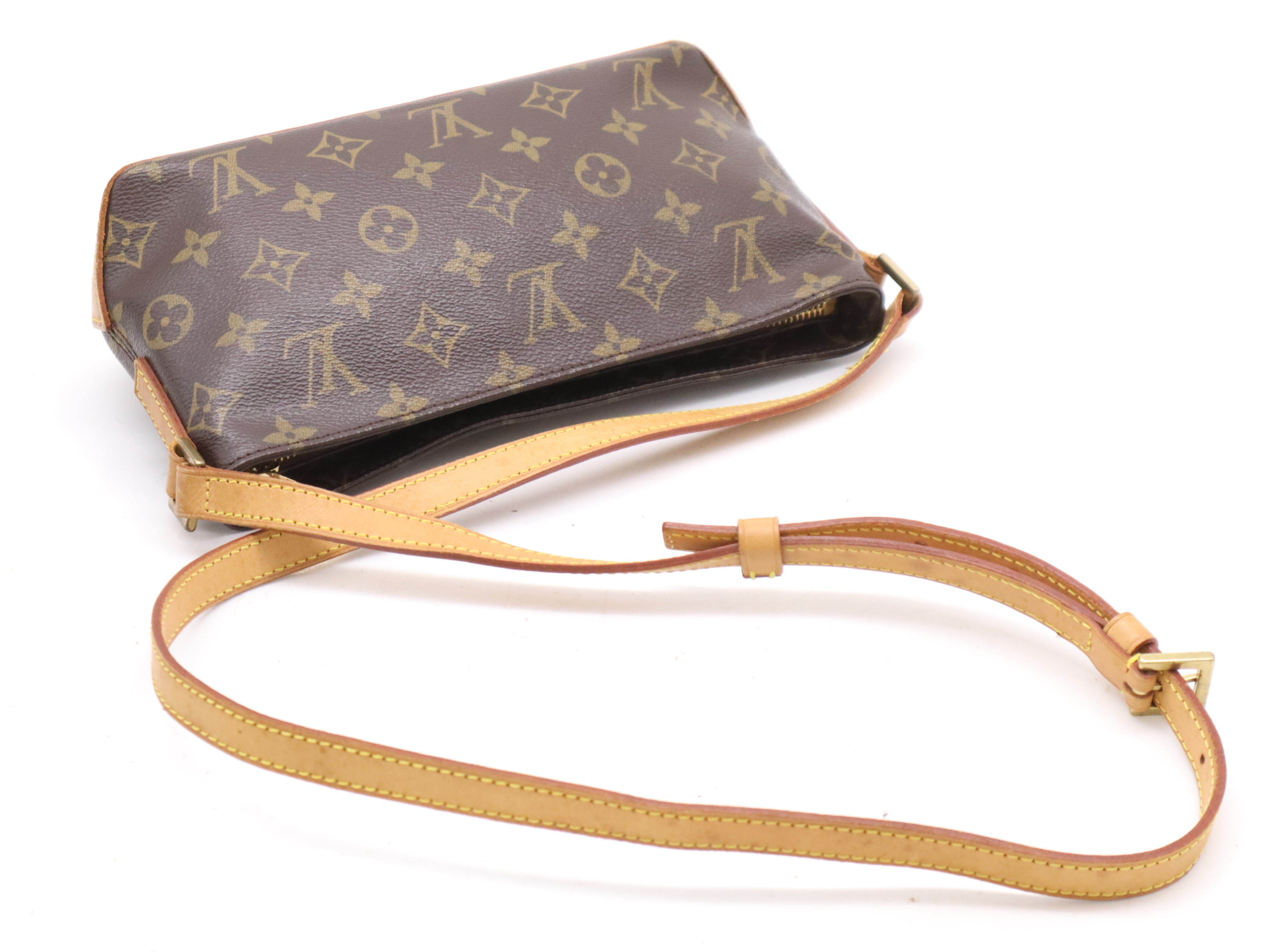 M51240 Monogram Trotter Shoulder Bag — view 6