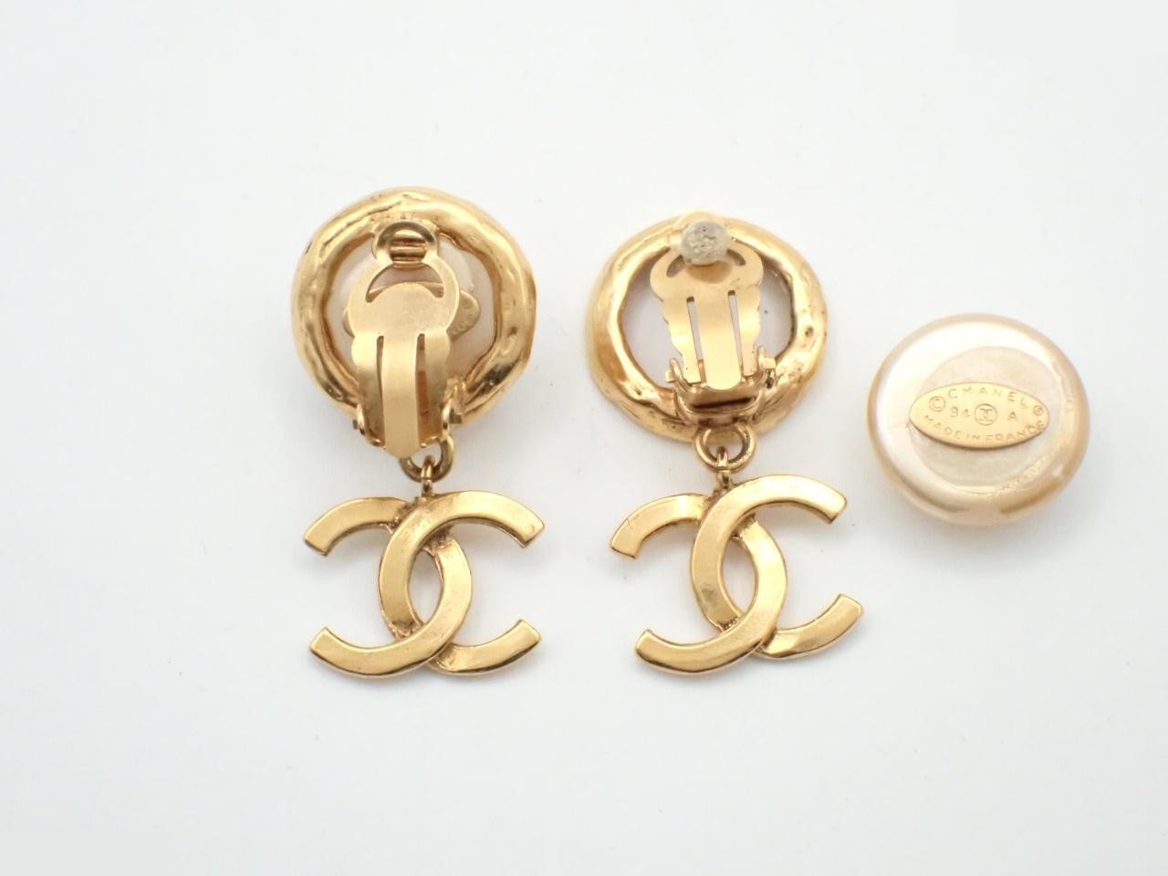 Coco Mark Pearl Earrings, with markings, 94A, GP — view 2