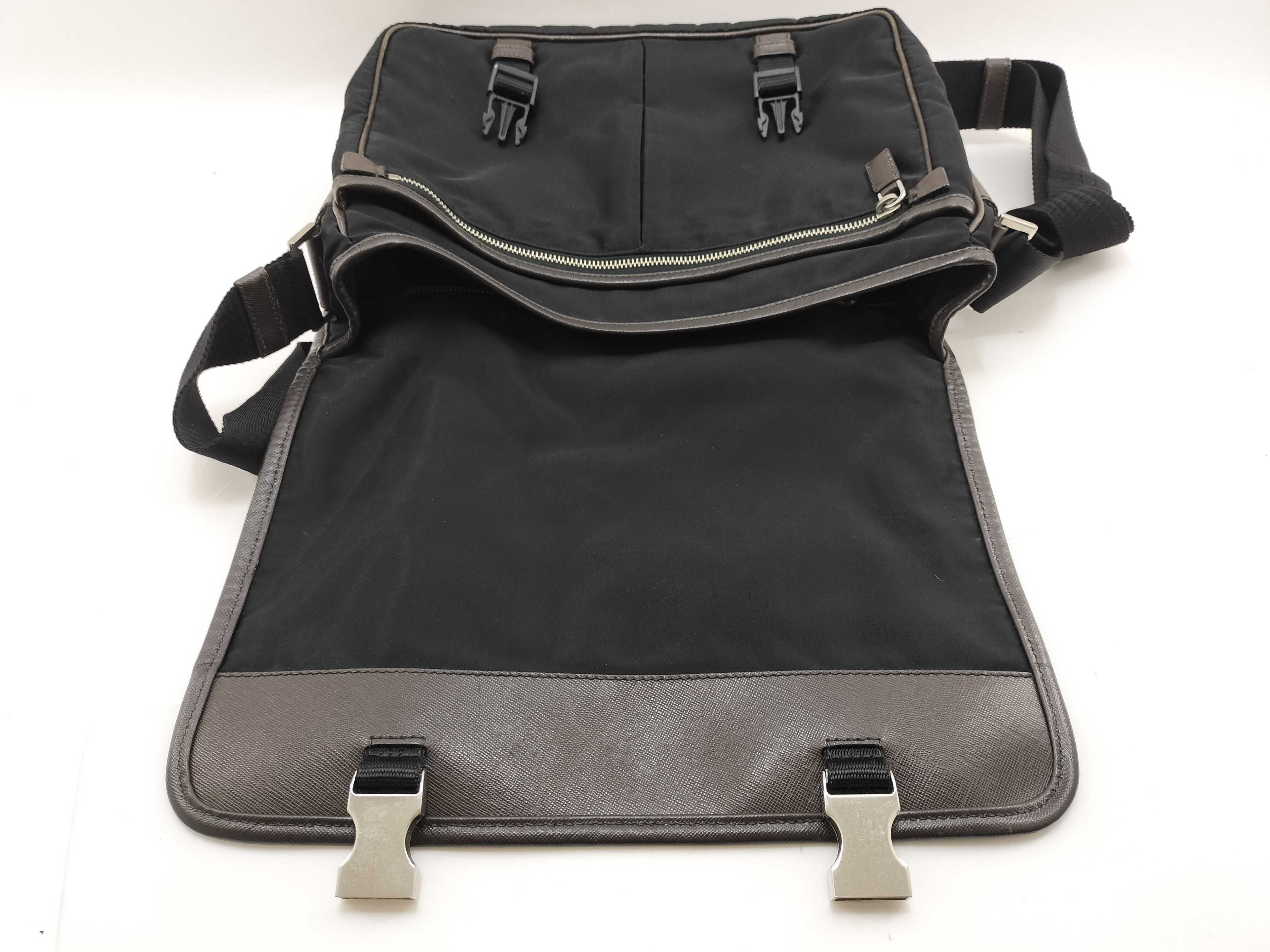 Nylon Prada Current Shoulder Bag Messenger Bag Triangle Logo Shoulder Bag — view 10