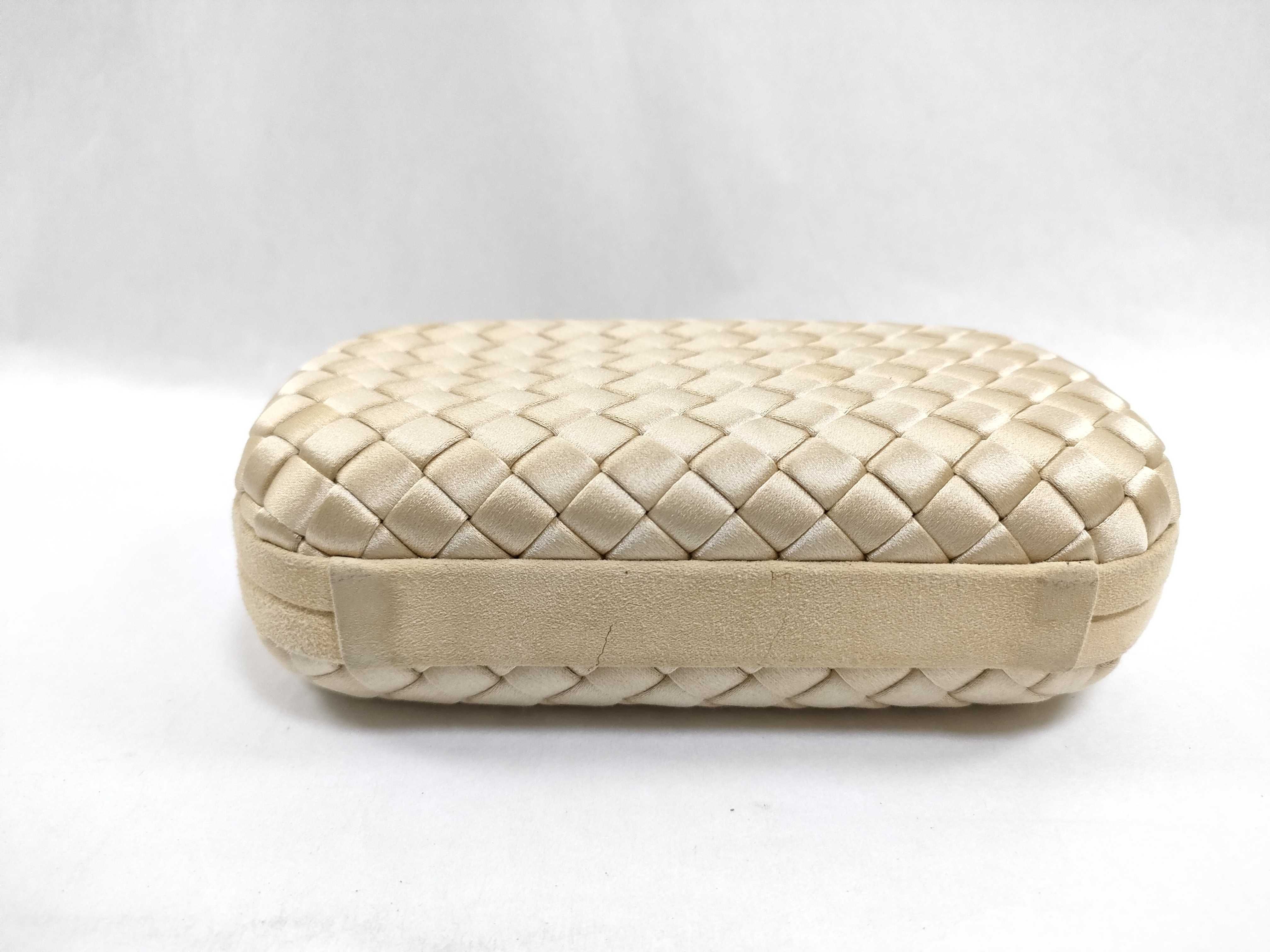 Intrecciato ID- Satin Intrecciato Knot Clutch Bag Beige — view 4