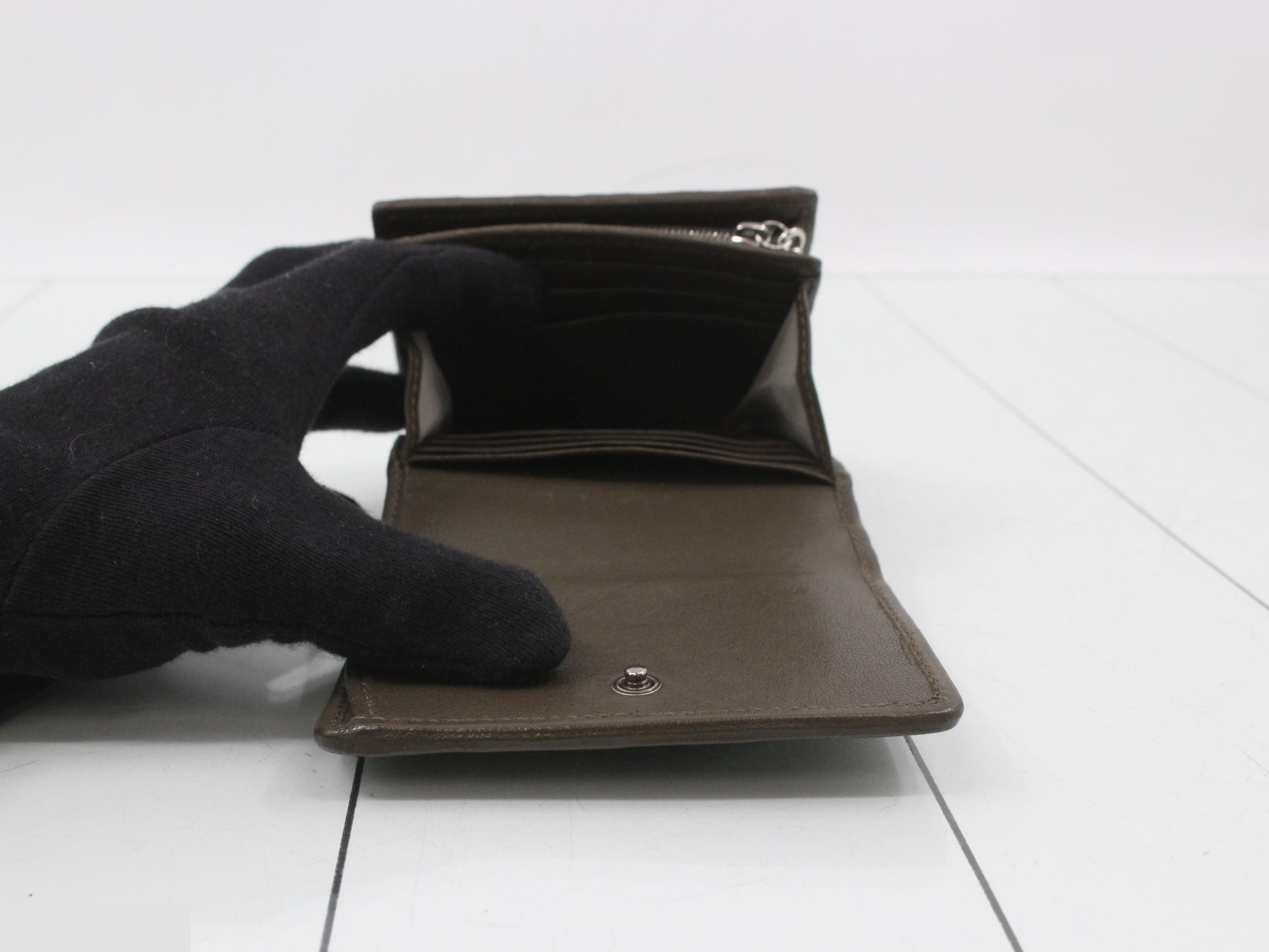 wallet — view 4
