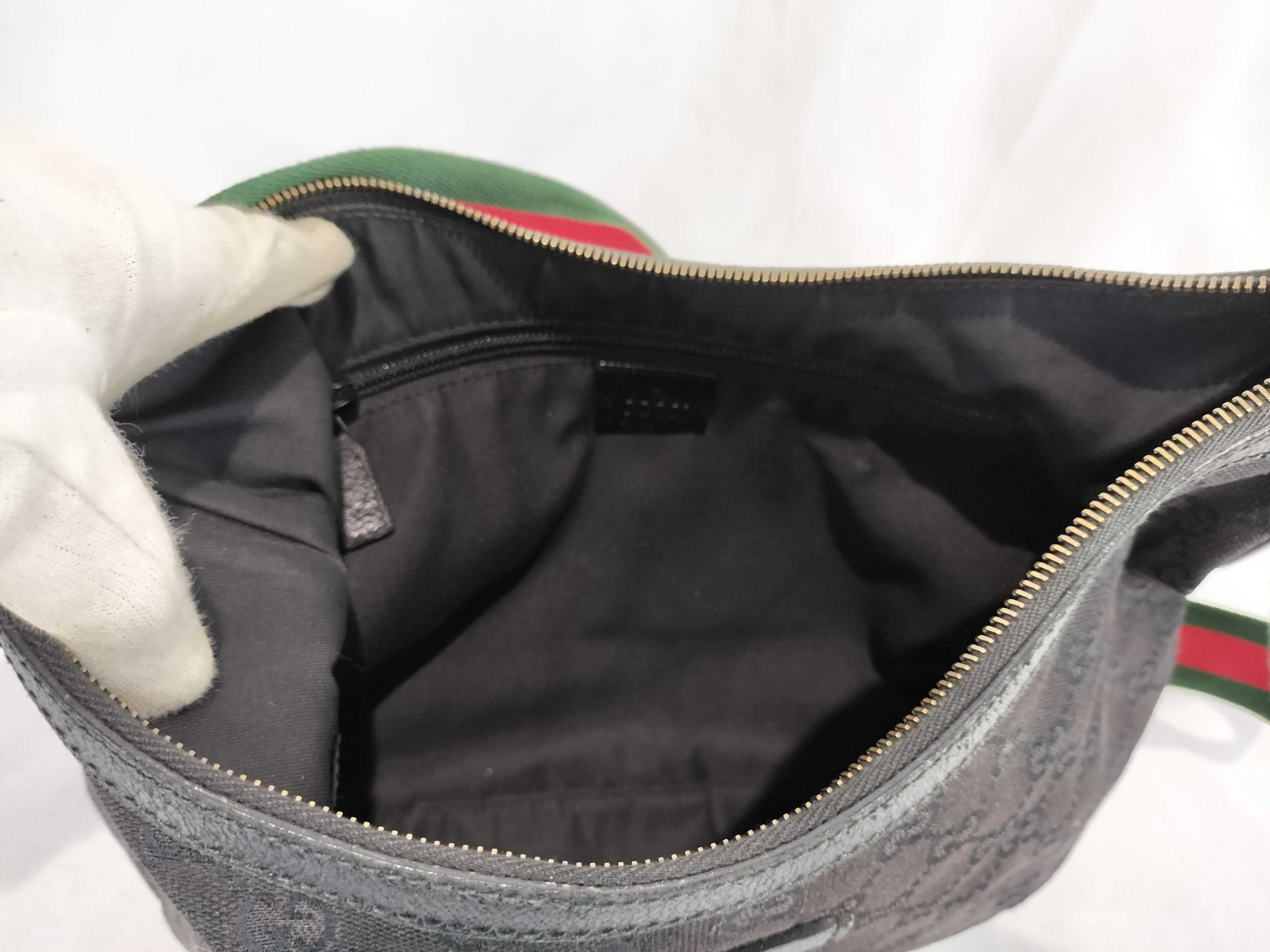 GG Canvas 181092 Shoulder Bag — view 10