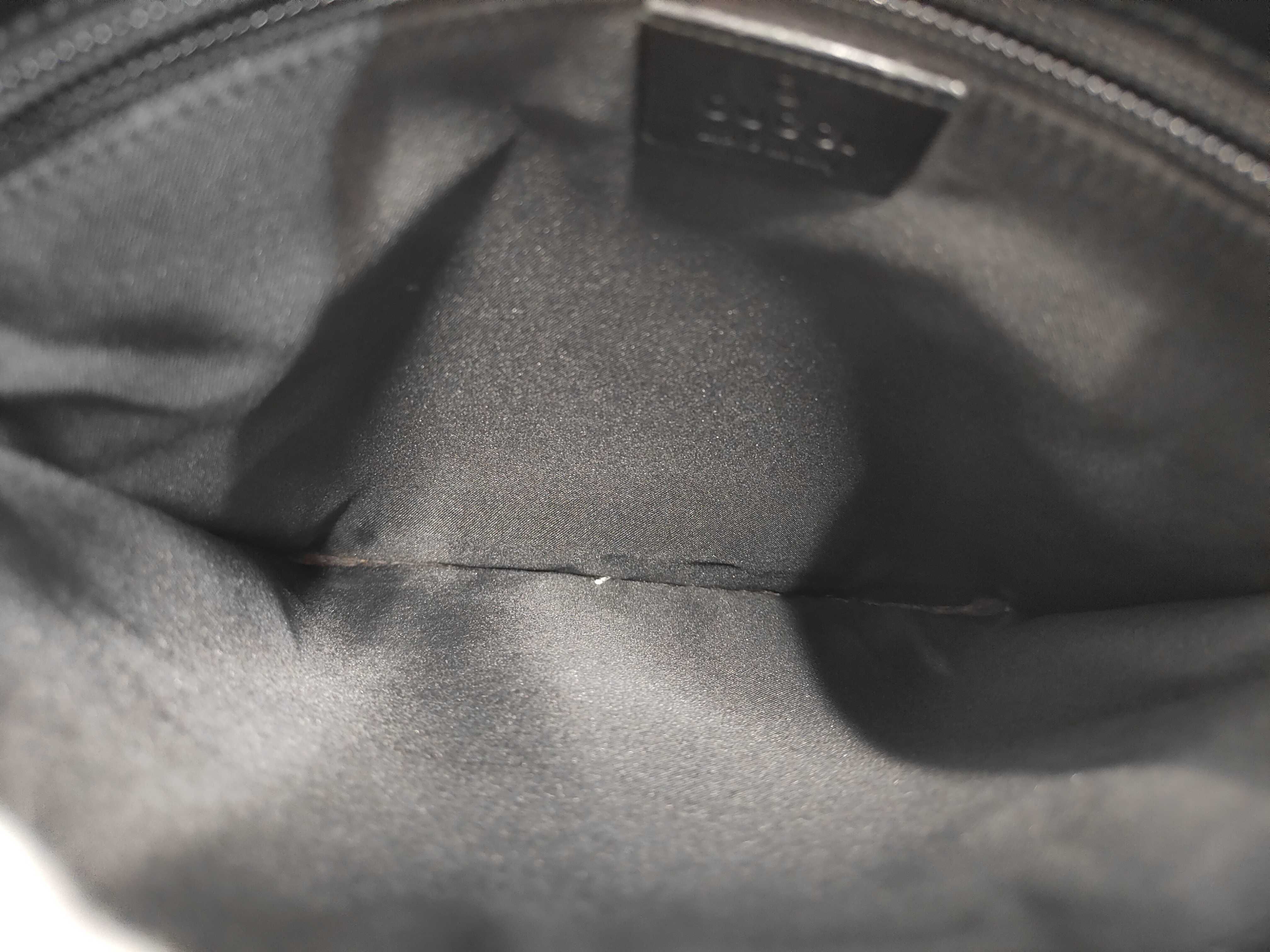 GG Canvas Shoulder Bag — view 8