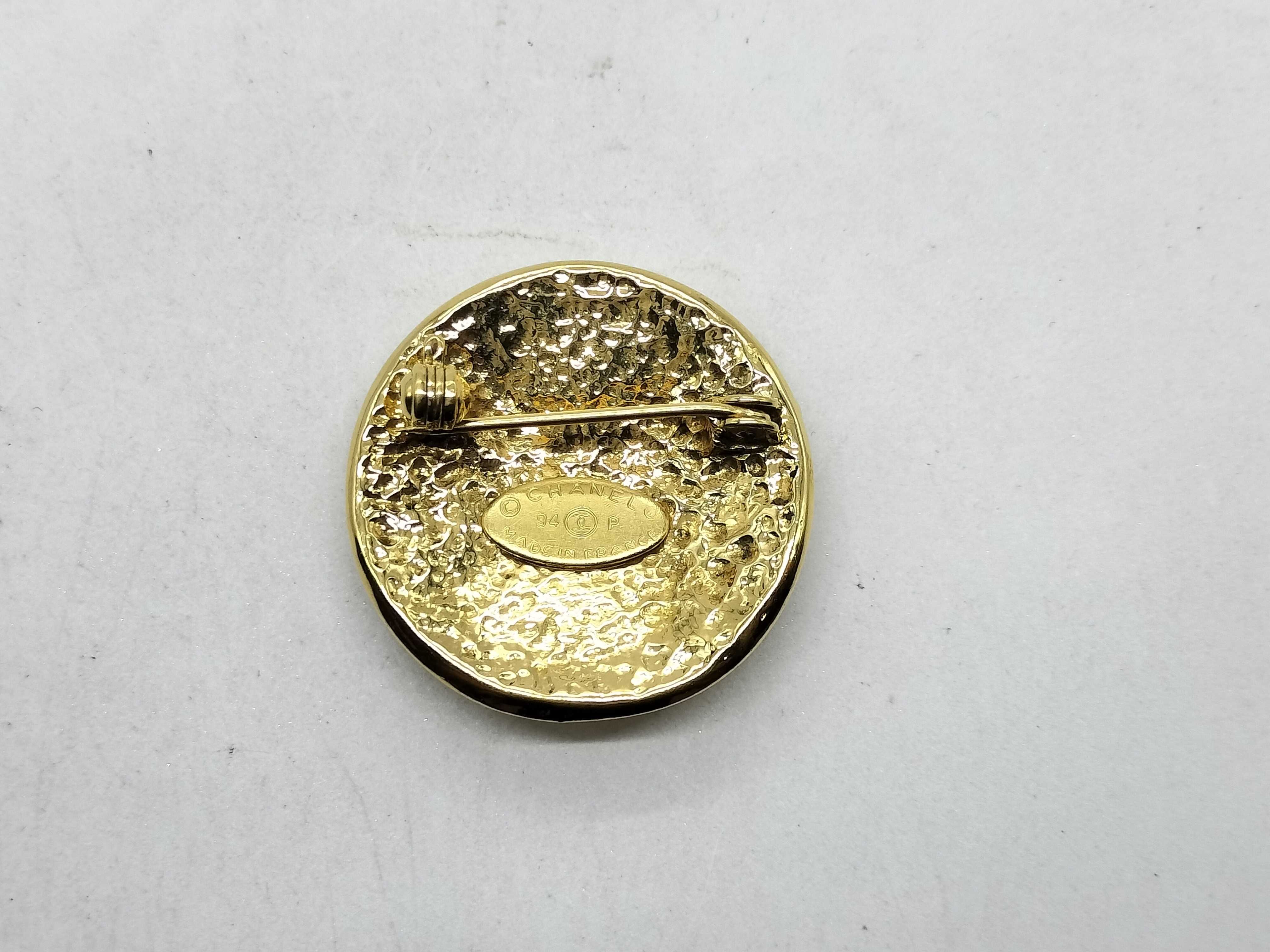 Coco Mark 94P Gold Color Brooch — view 2